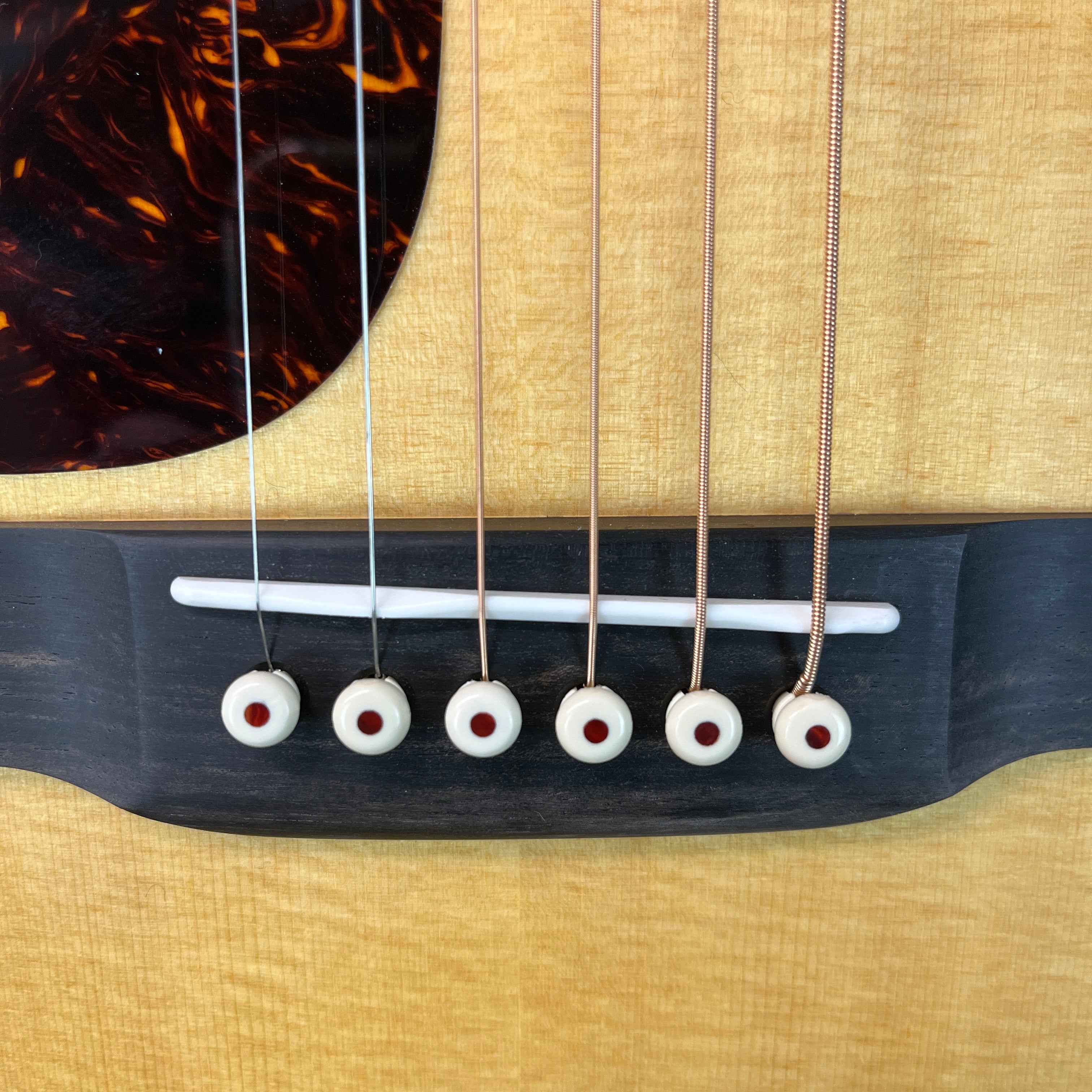 Martin OM-28 OM28 Left-handed, Natural, Hardcase, 563