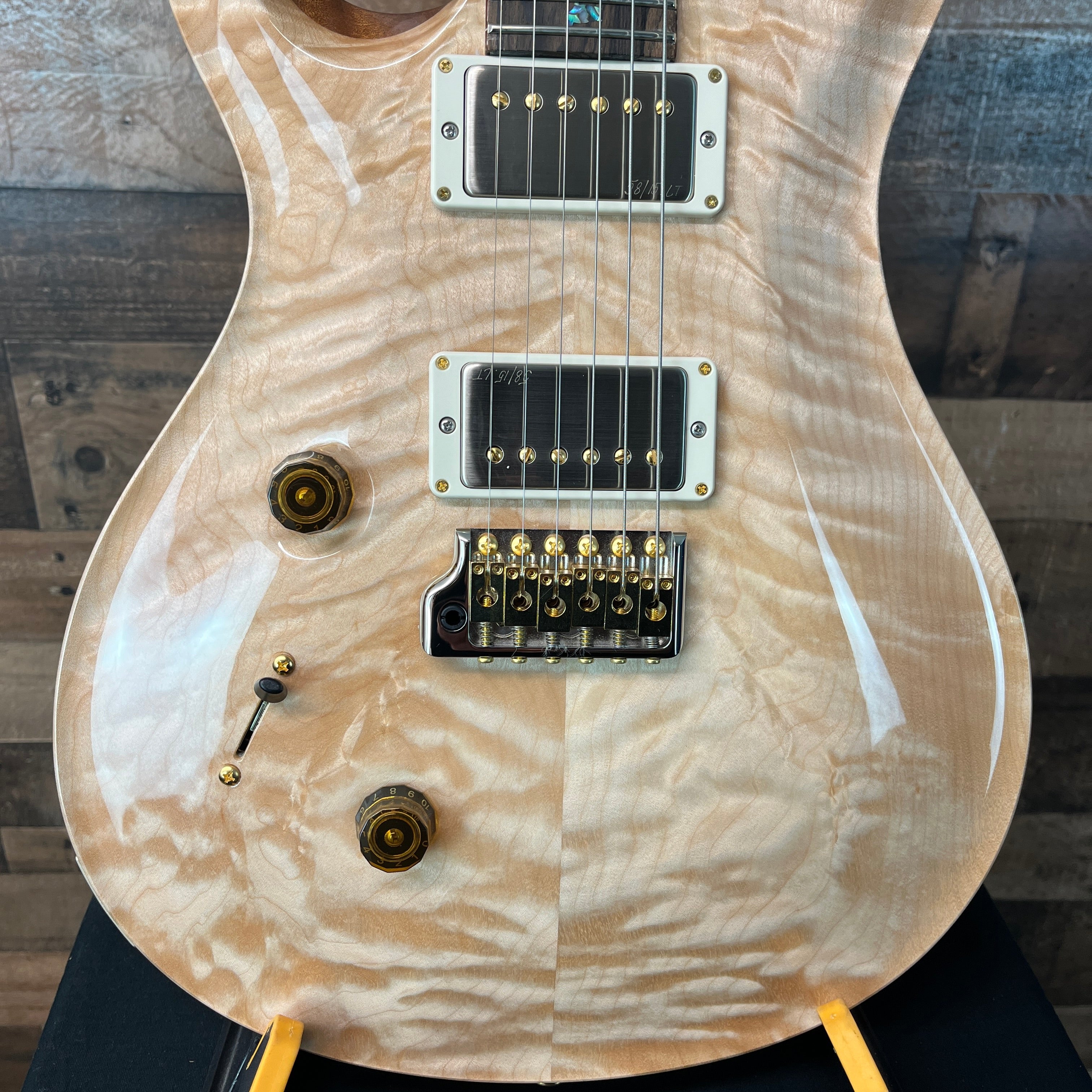 PRS Wood Library Custom 24, Left Handed, Maple Quilt 10-Top, Natural Finish, Ziricote Fingerboard, Paisley PRS Hardcase, 598
