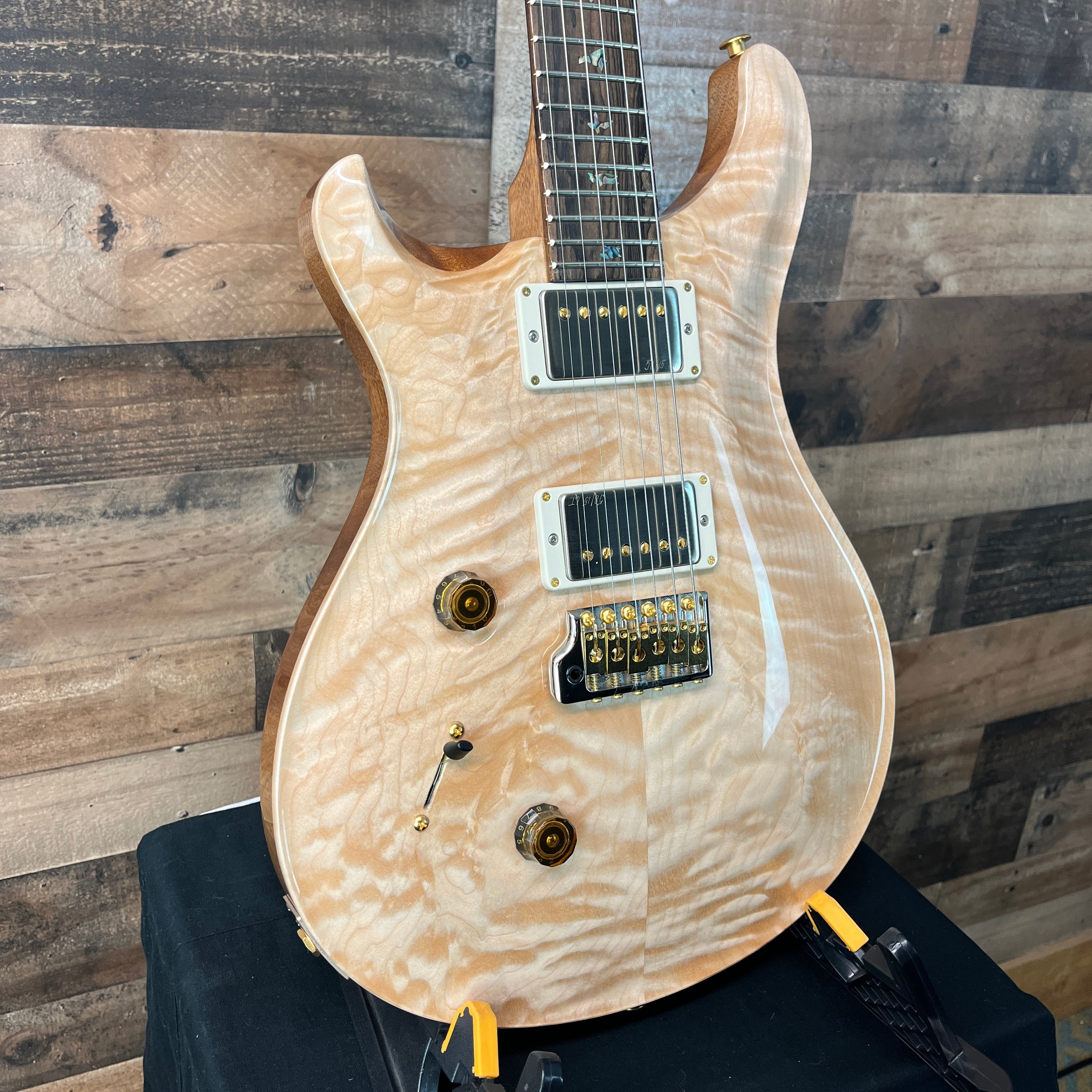 PRS Wood Library Custom 24, Left Handed, Maple Quilt 10-Top, Natural Finish, Ziricote Fingerboard, Paisley PRS Hardcase, 598