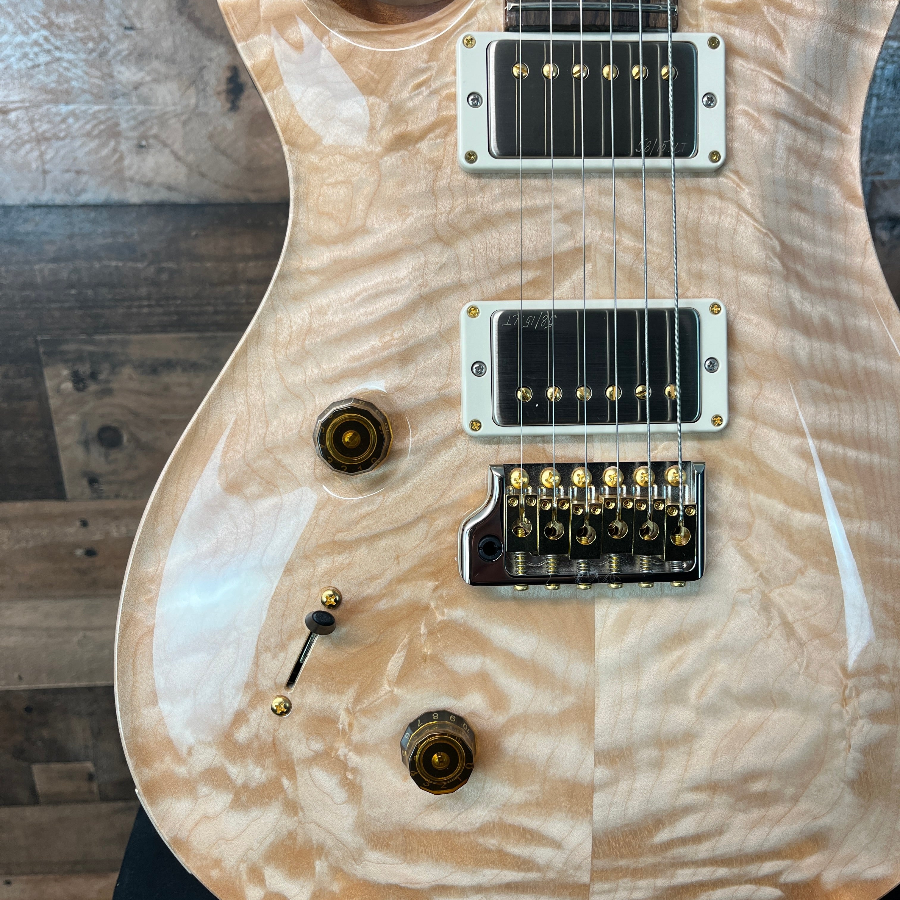 PRS Wood Library Custom 24, Left Handed, Maple Quilt 10-Top, Natural Finish, Ziricote Fingerboard, Paisley PRS Hardcase, 598