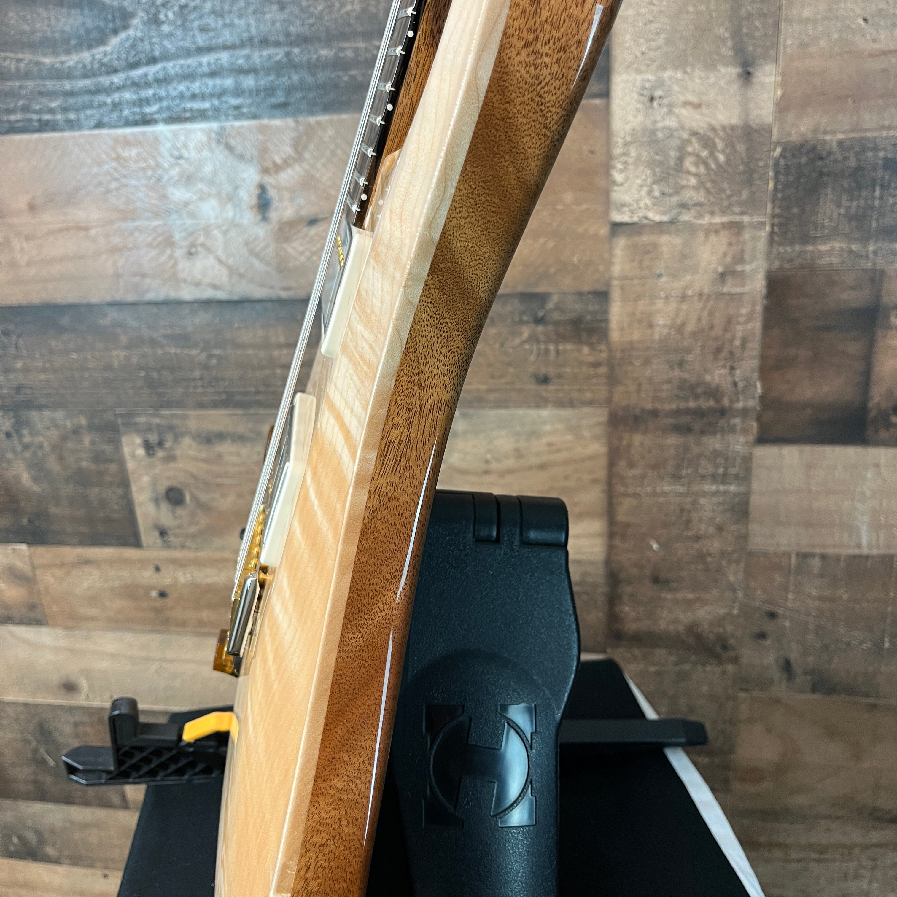 PRS Wood Library Custom 24, Left Handed, Maple Quilt 10-Top, Natural Finish, Ziricote Fingerboard, Paisley PRS Hardcase, 598