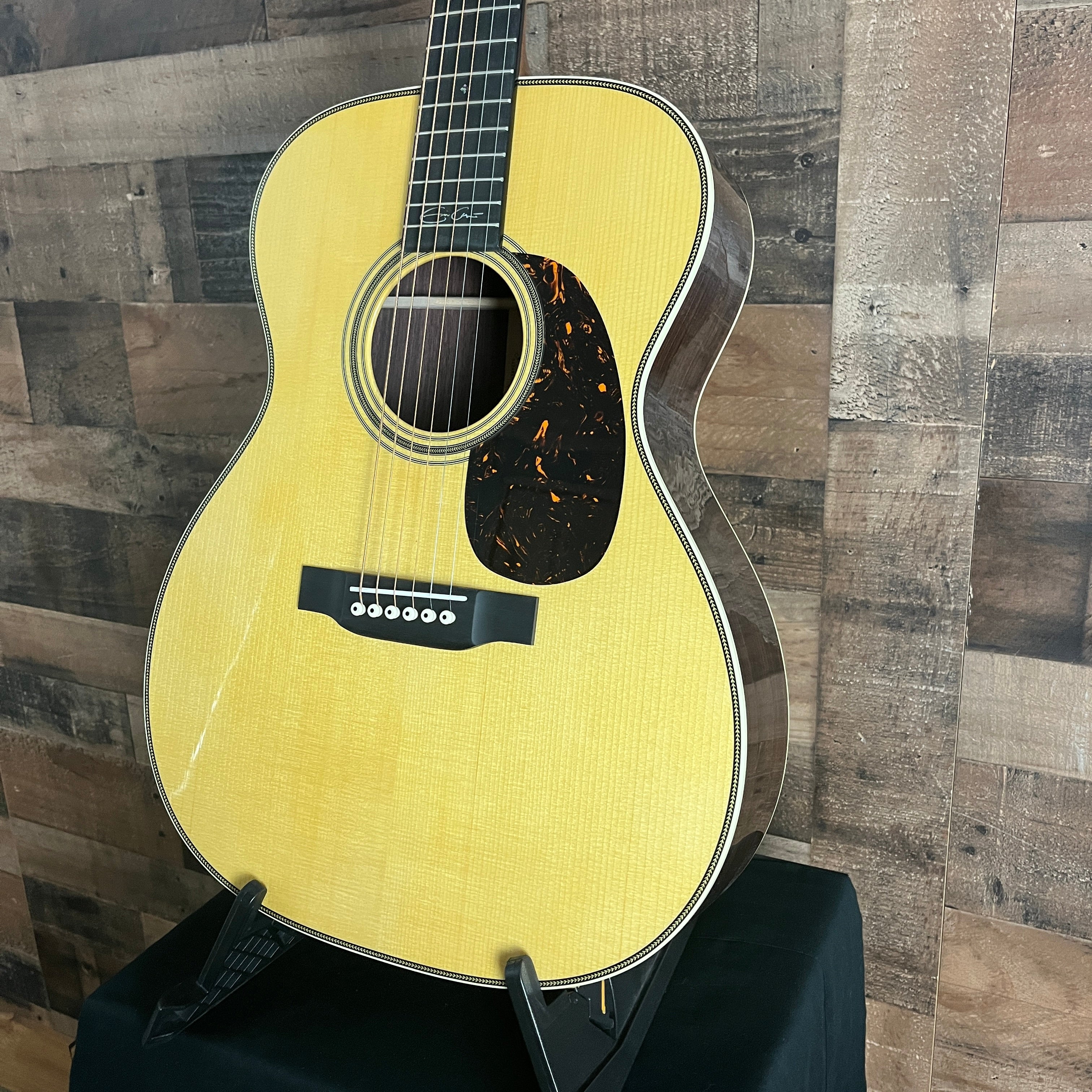 Martin 000-28EC, Natural, Hardshell Case, 334