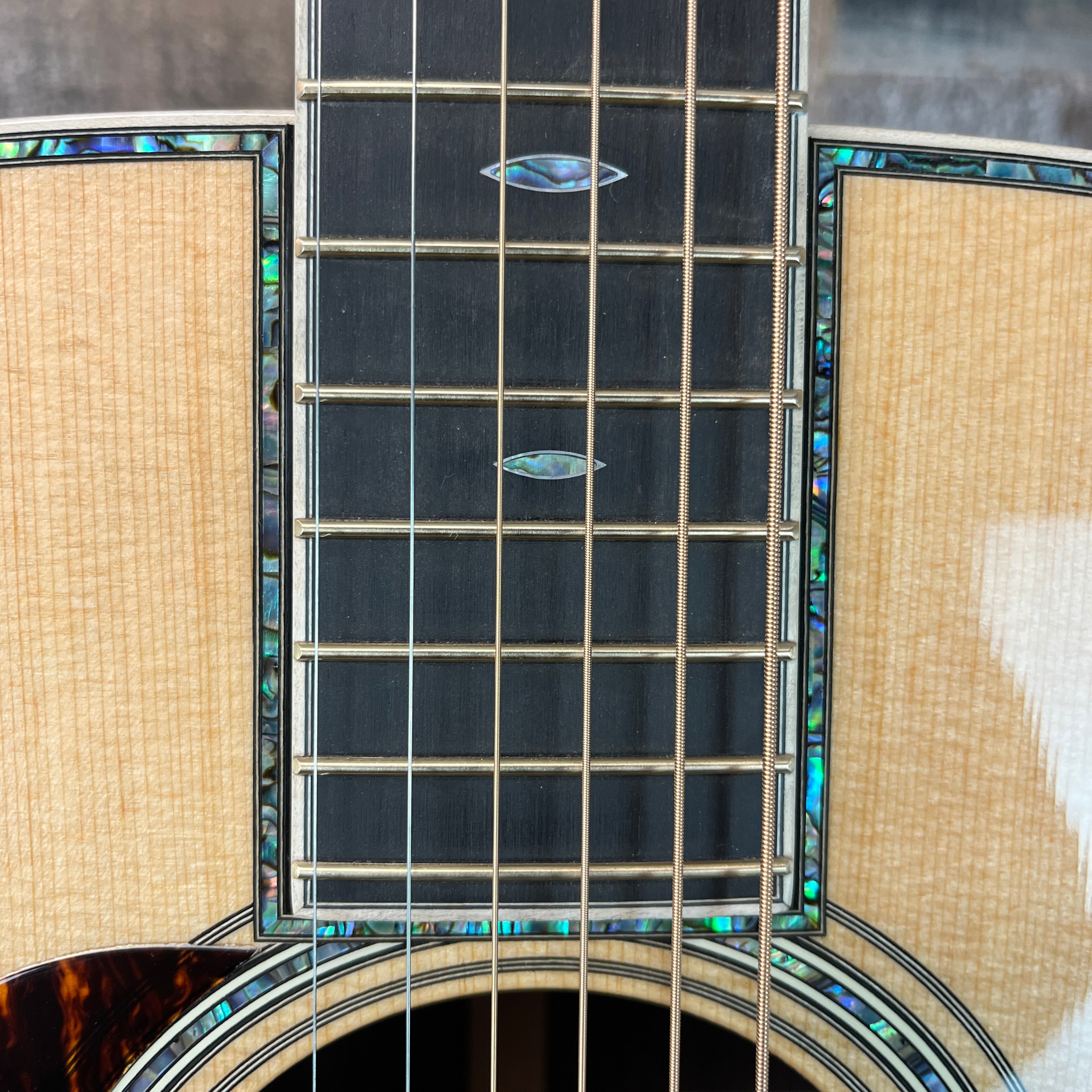 Martin D-42 Modern Deluxe D42, Natural, Left Handed, Free Ship, Hardcase, 802