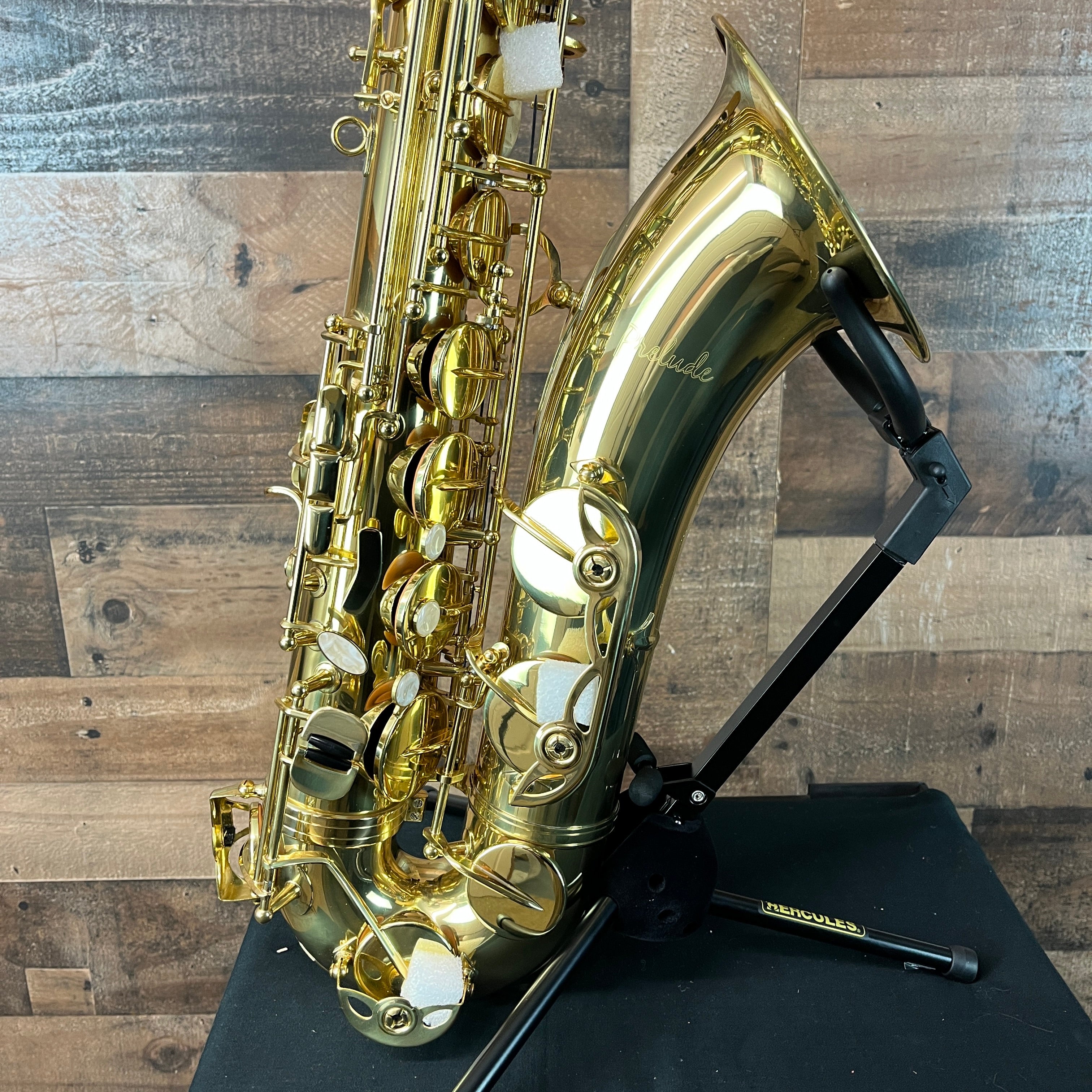 Prelude by Selmer TS711 Student Tenor Saxophone, Lacquer Finish, Hybrid Case