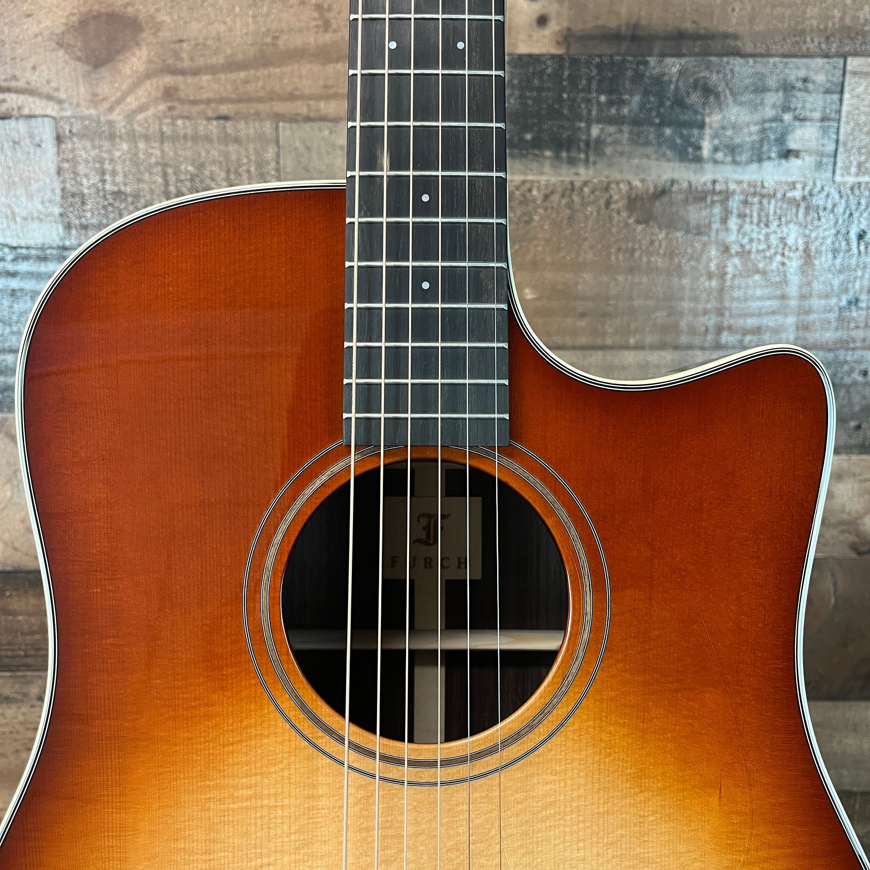 Furch, Green Series, Master's Choice, Dc-SR Acoustic/Electric Guitar, in Sunburst, Hardcase, 983