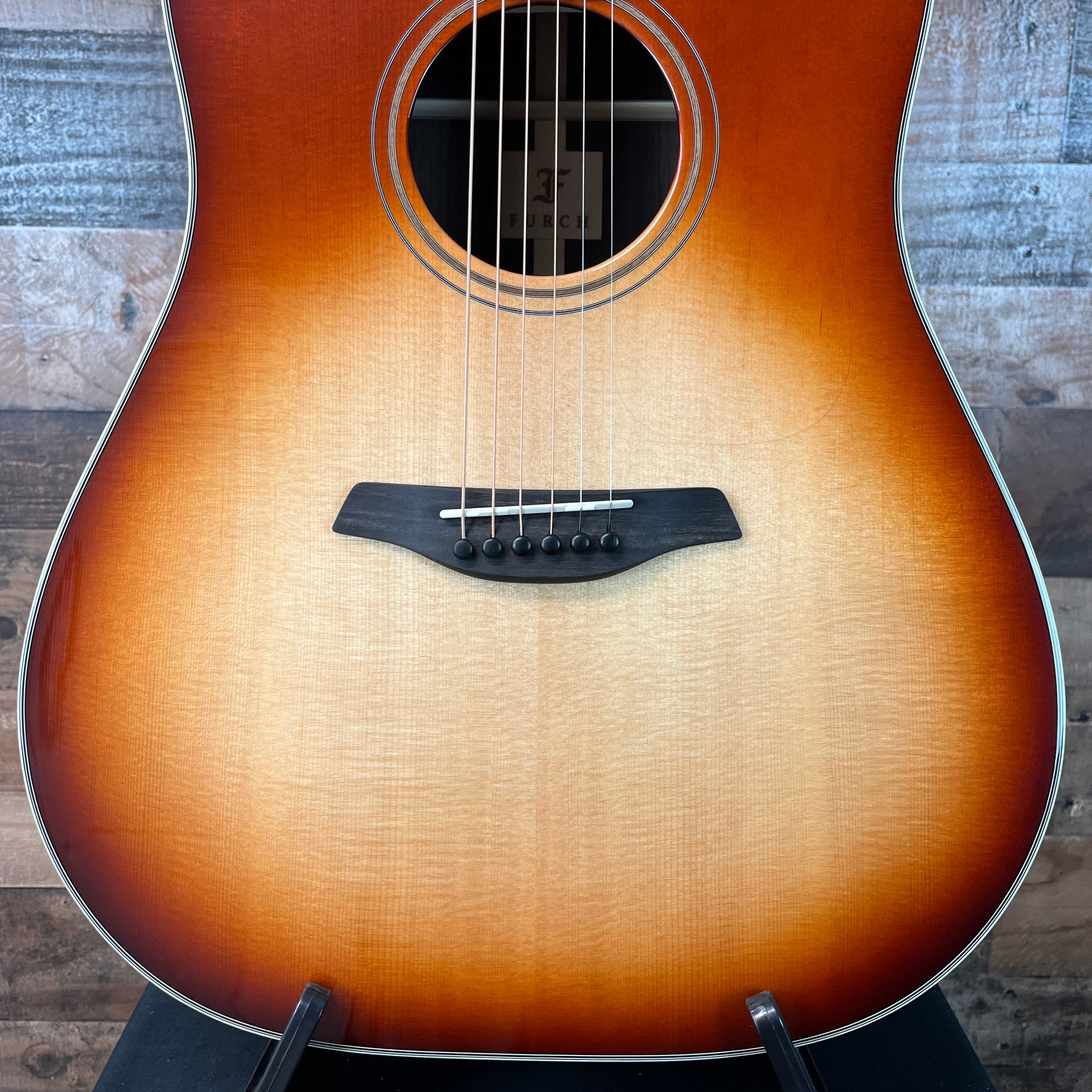 Furch, Green Series, Master's Choice, Dc-SR Acoustic/Electric Guitar, in Sunburst, Hardcase, 983