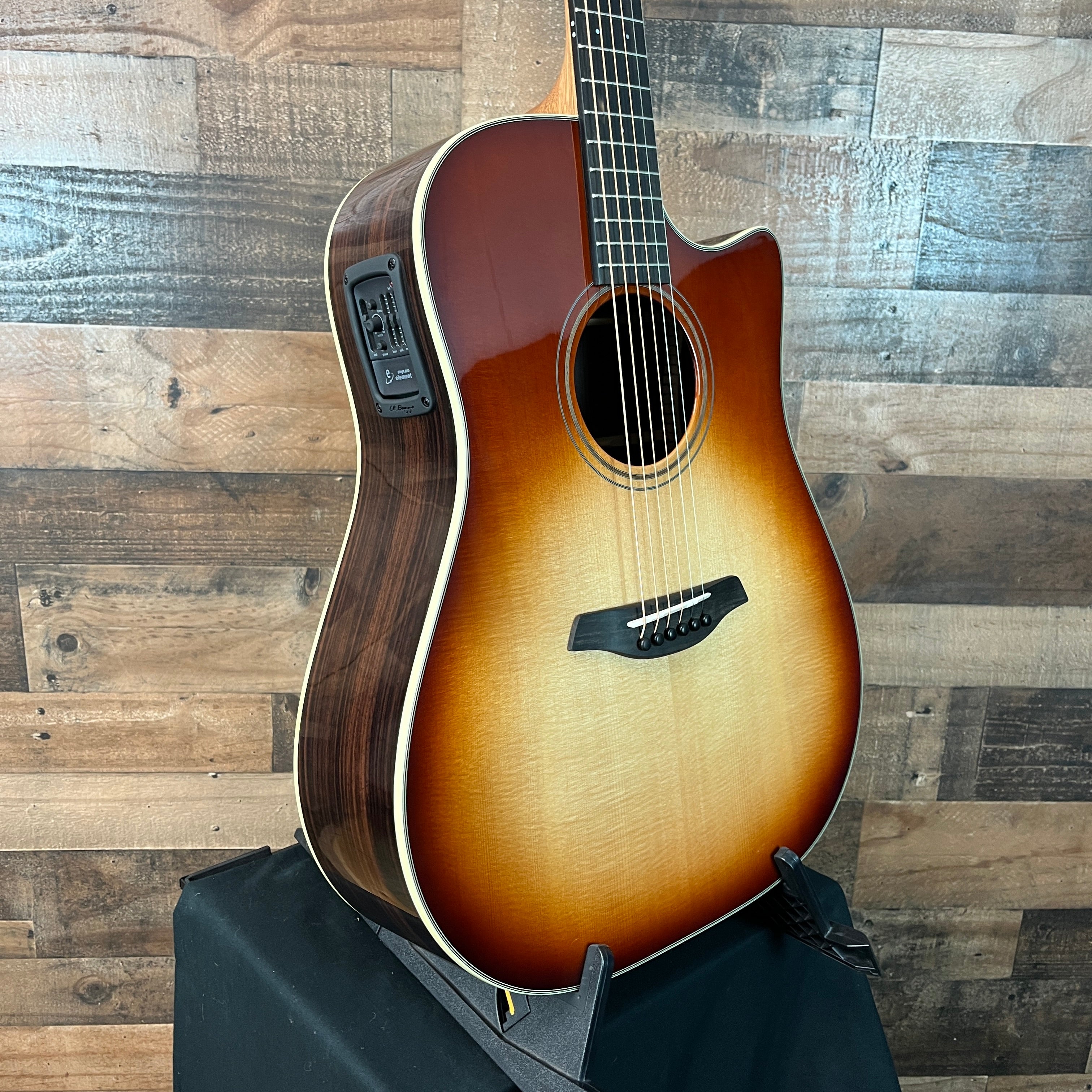Furch, Green Series, Master's Choice, Dc-SR Acoustic/Electric Guitar, in Sunburst, Hardcase, 983