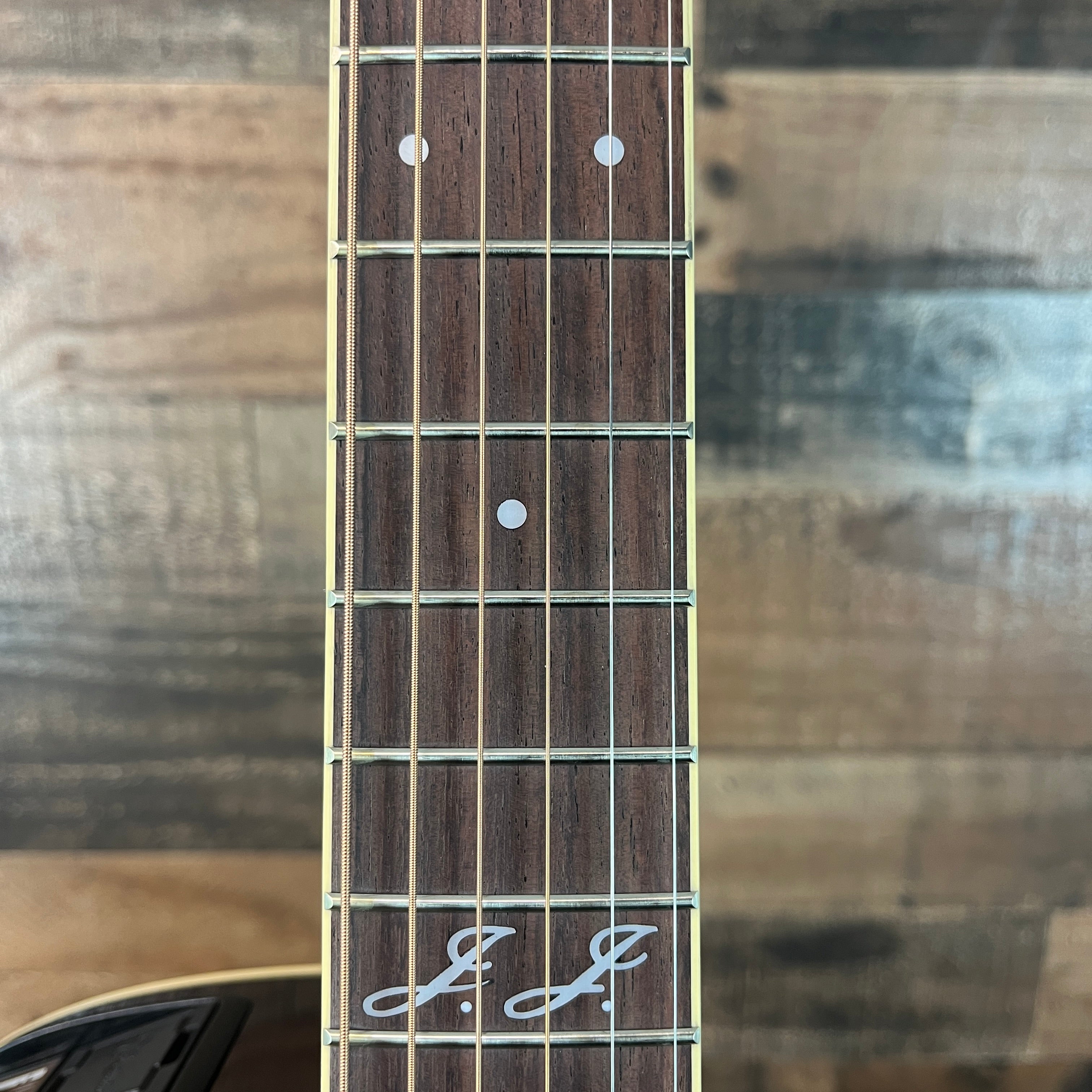 Takamine JJ325SRC John Jorgenson Acoustic/Electric Gloss Red, Hybrid Case, 419