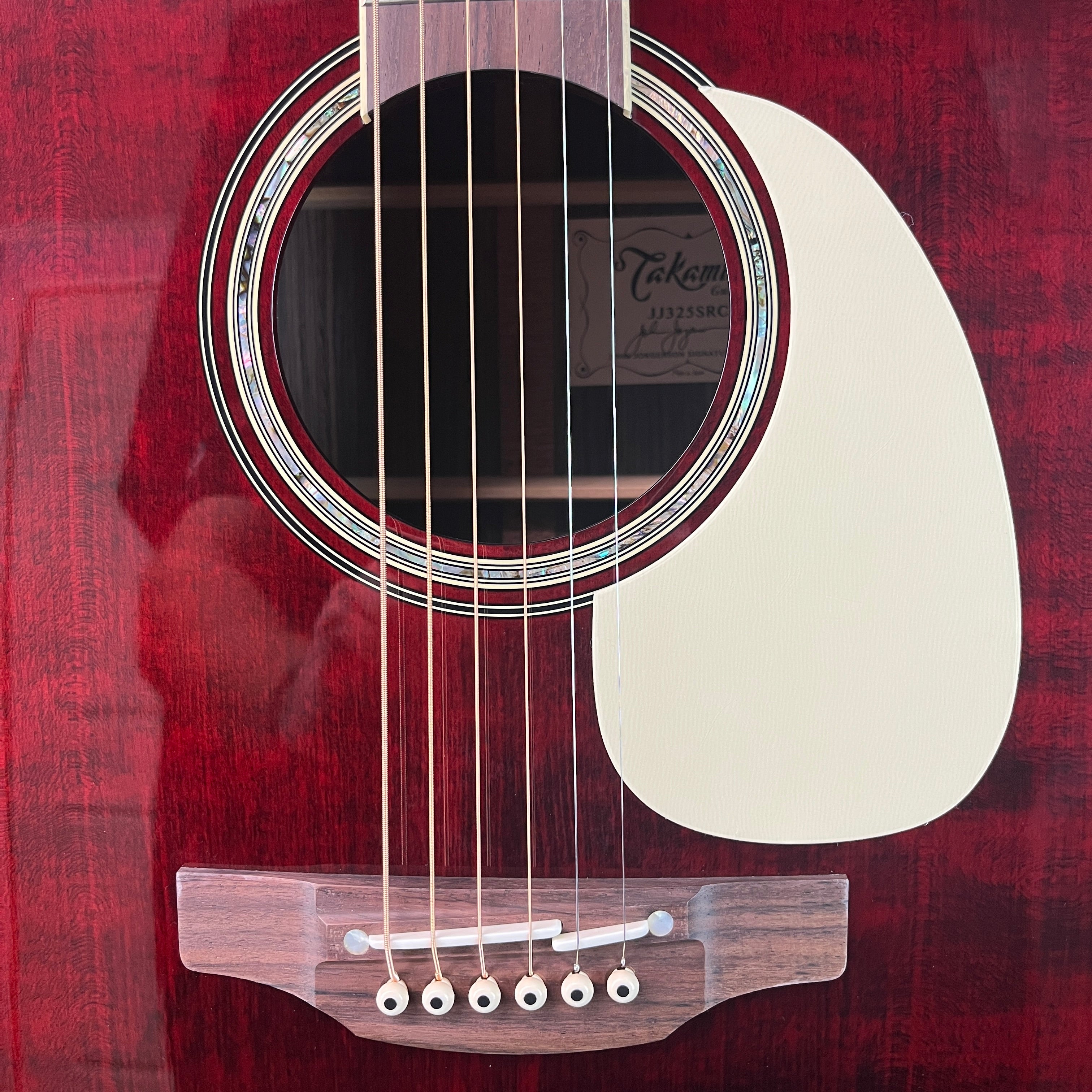Takamine JJ325SRC John Jorgenson Acoustic/Electric Gloss Red, Hybrid Case, 419