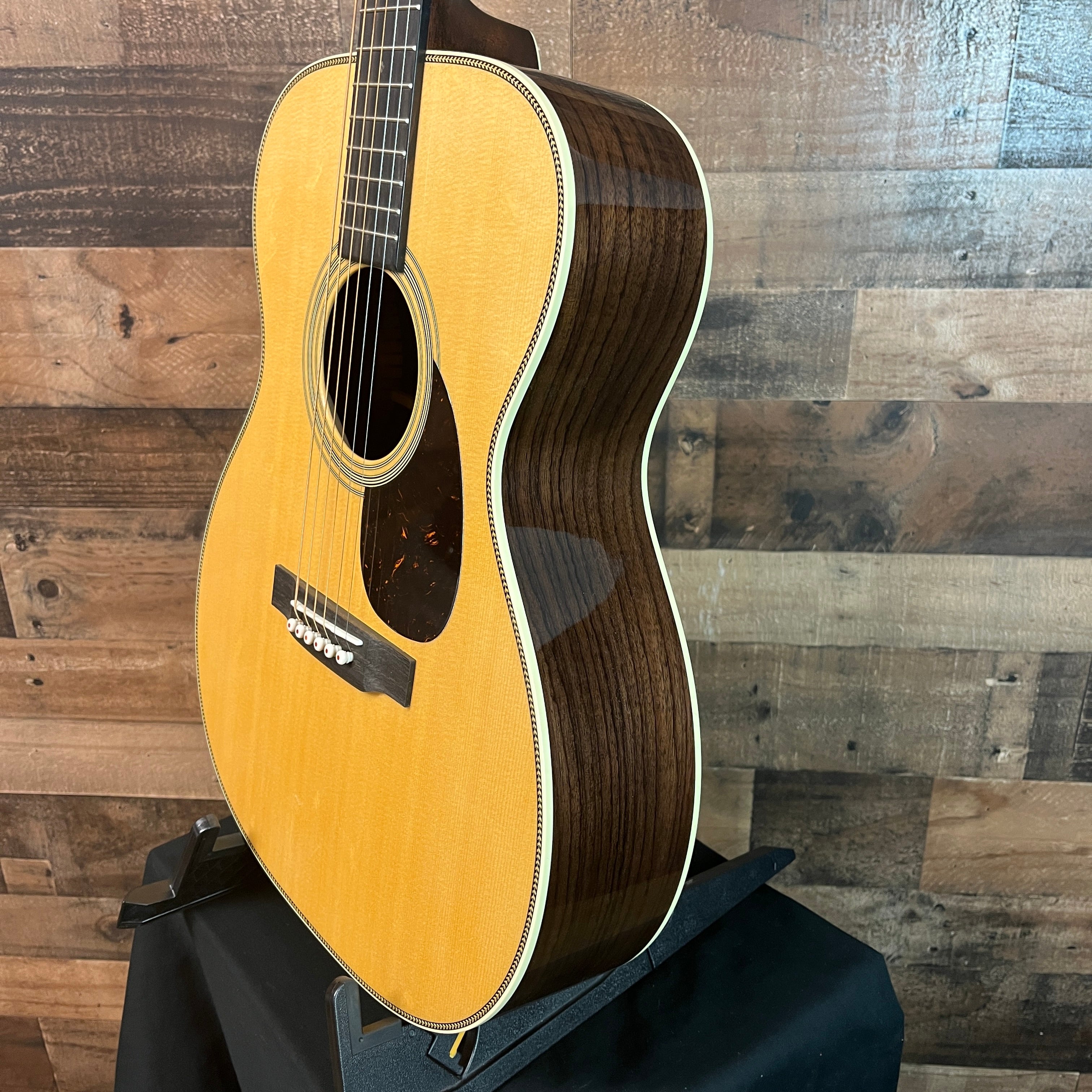 Martin OM-28 Acoustic Guitar, Hard Case, 353