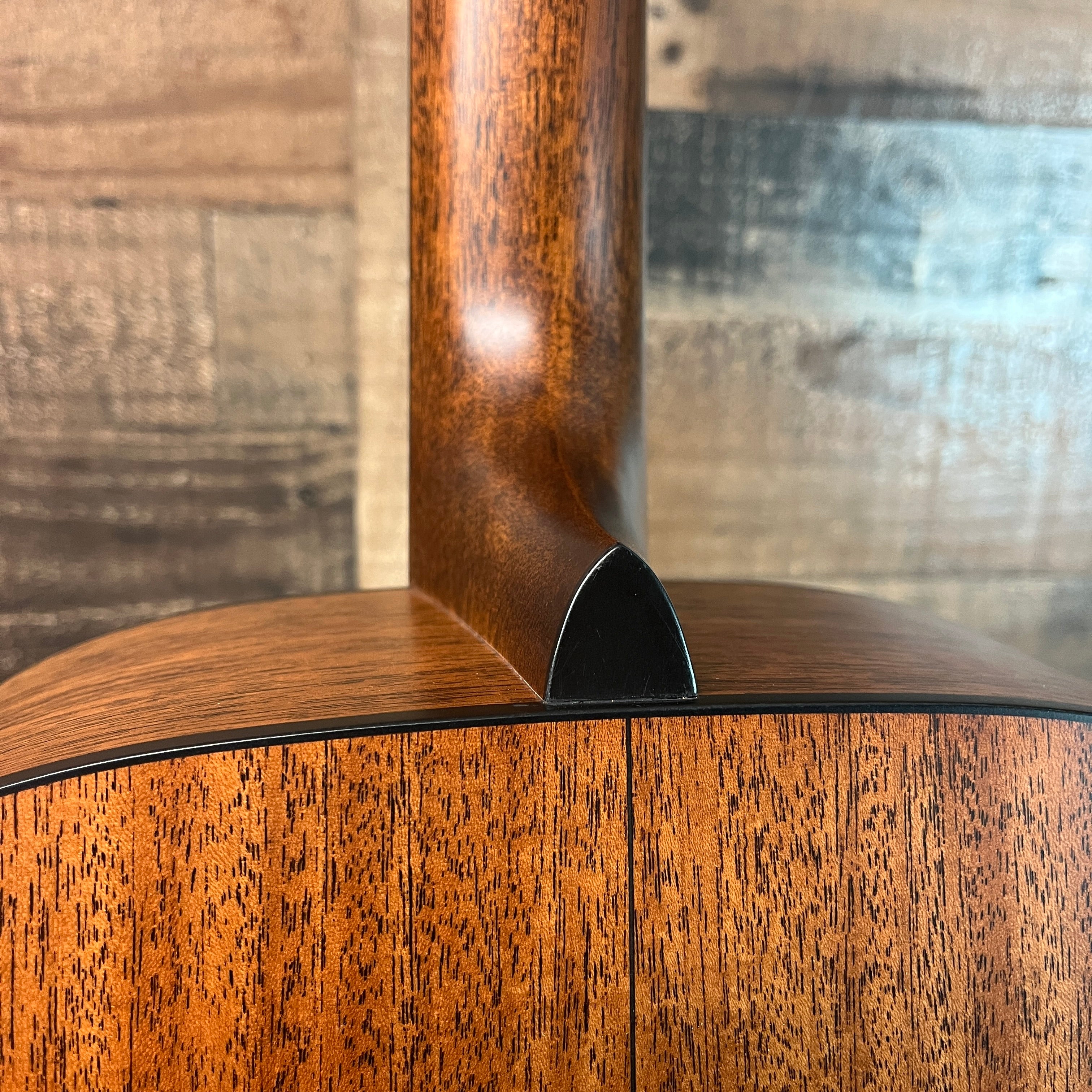 D-18 Satin, 2025 Model, Natural, Hardcase, 738