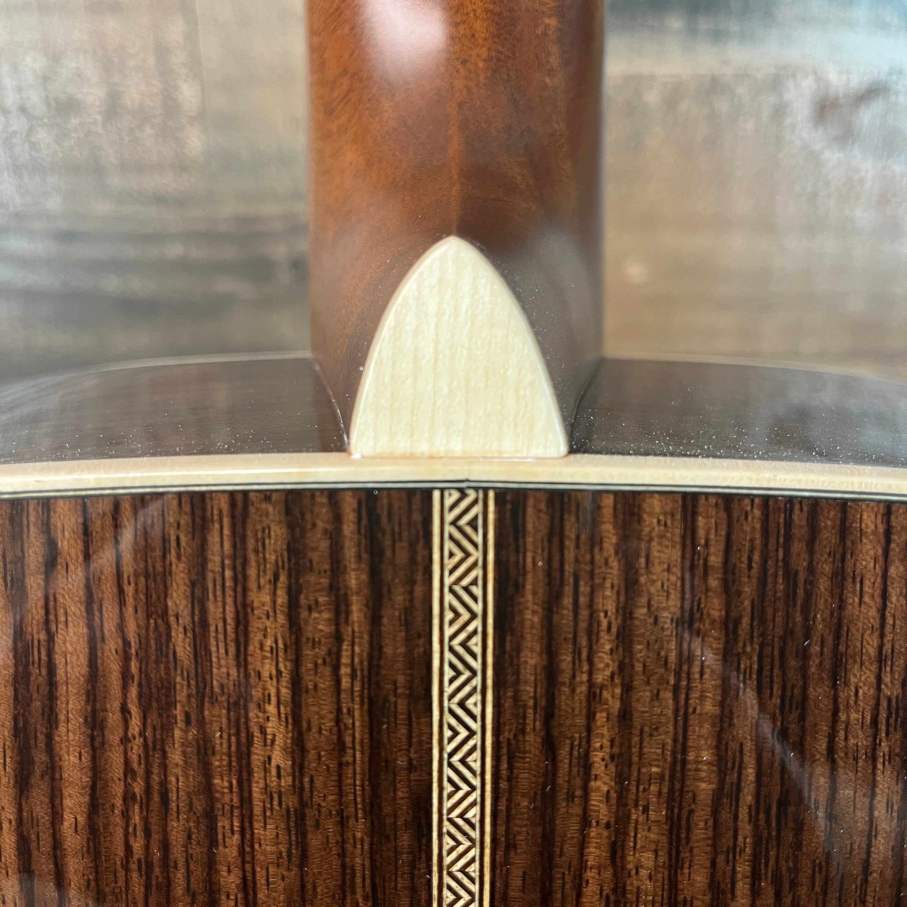 Martin 000-28 Modern Deluxe Acoustic Guitar Natural, Left-handed, 479