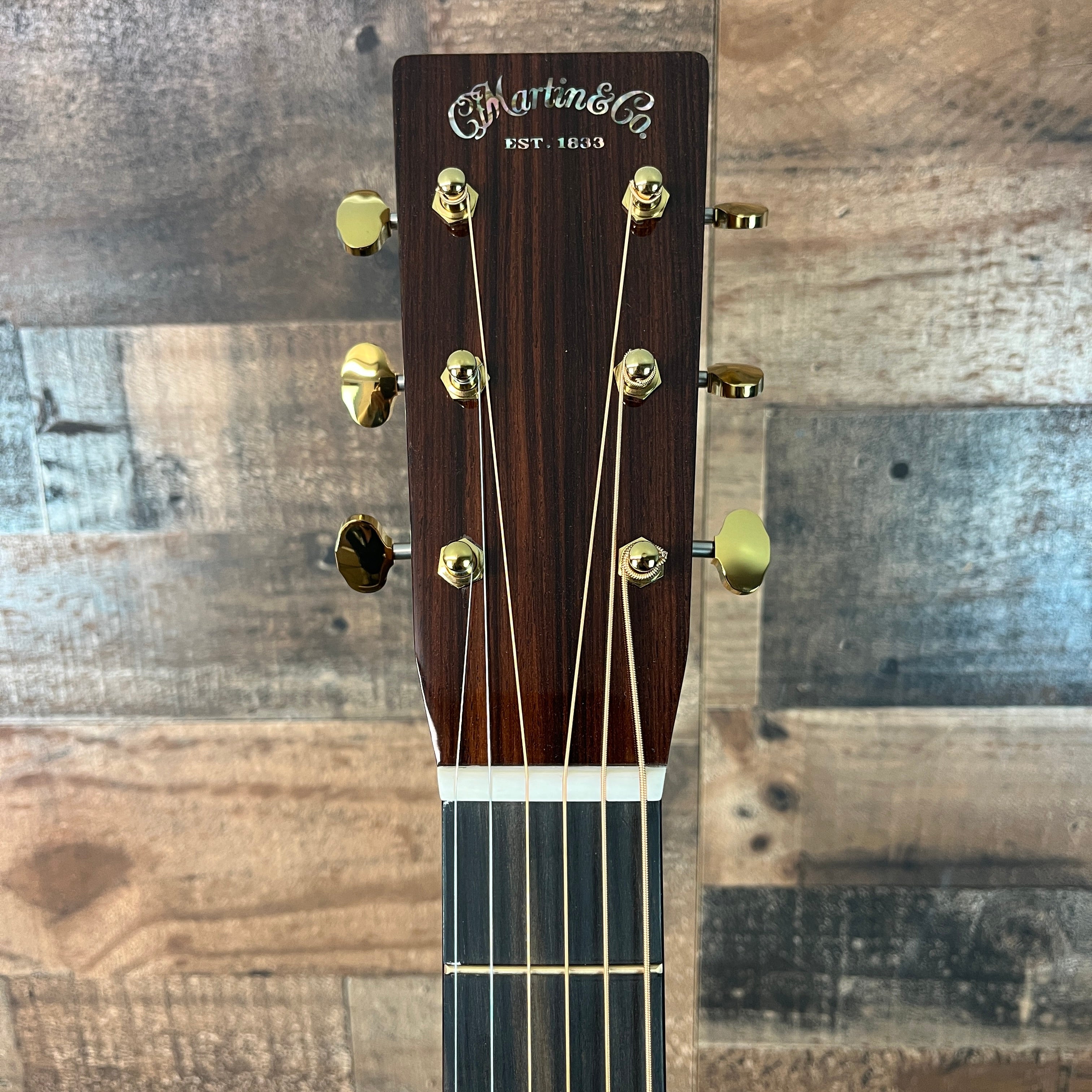 Martin 000-28 Modern Deluxe Acoustic Guitar Natural, Left-handed, 479