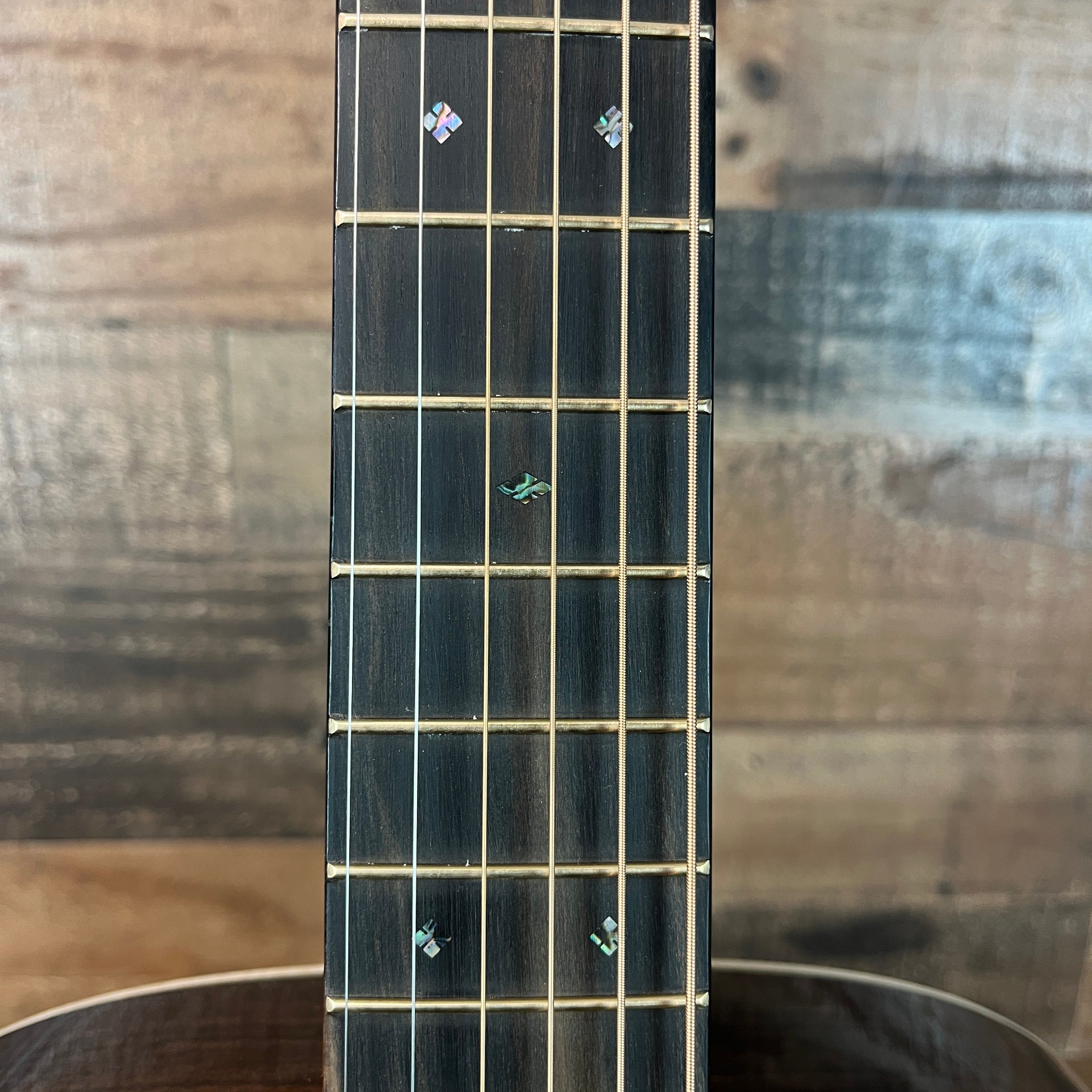 Martin 000-28 Modern Deluxe Acoustic Guitar Natural, Left-handed, 479