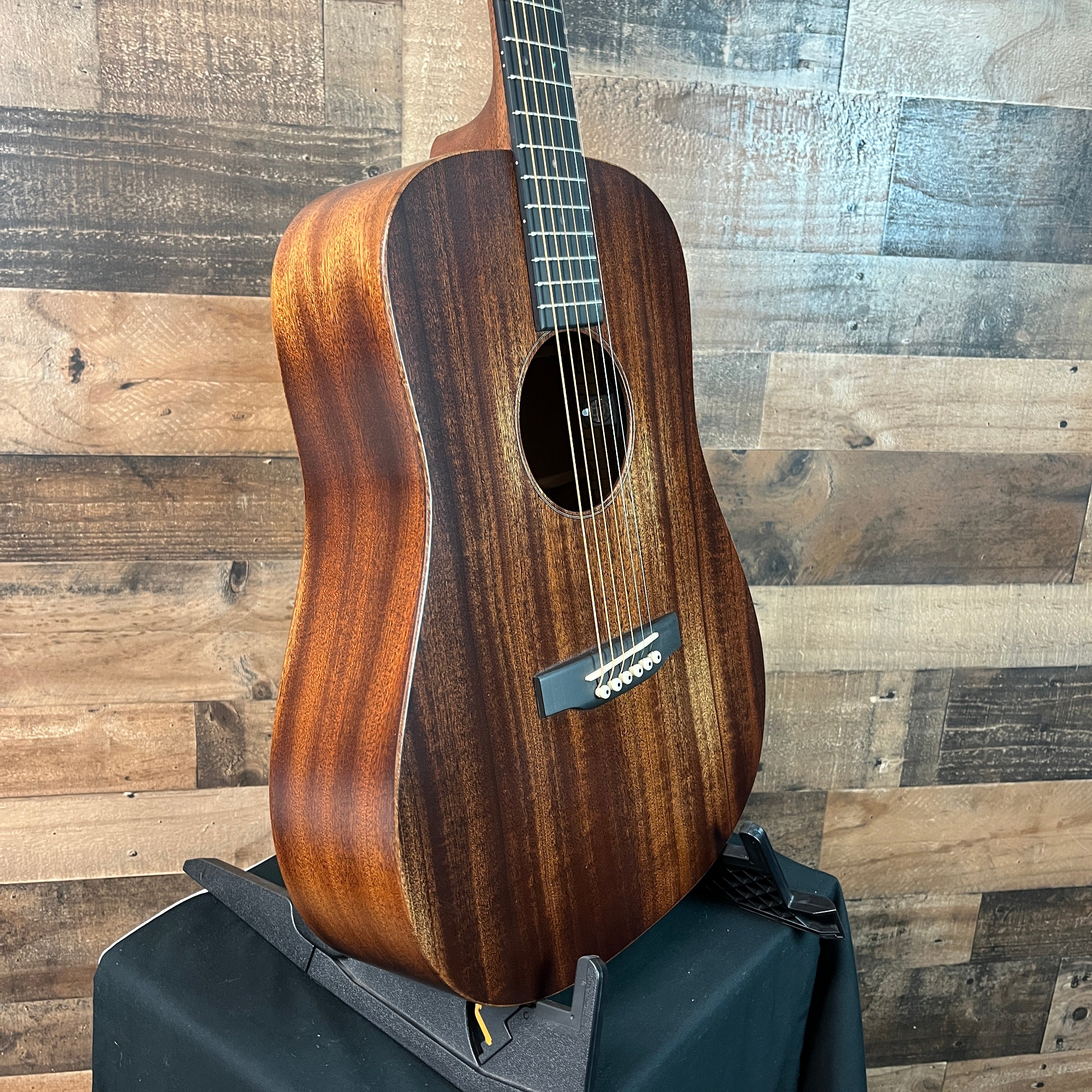 Martin DJR-E StreetMaster 2025, Soft Case, 430