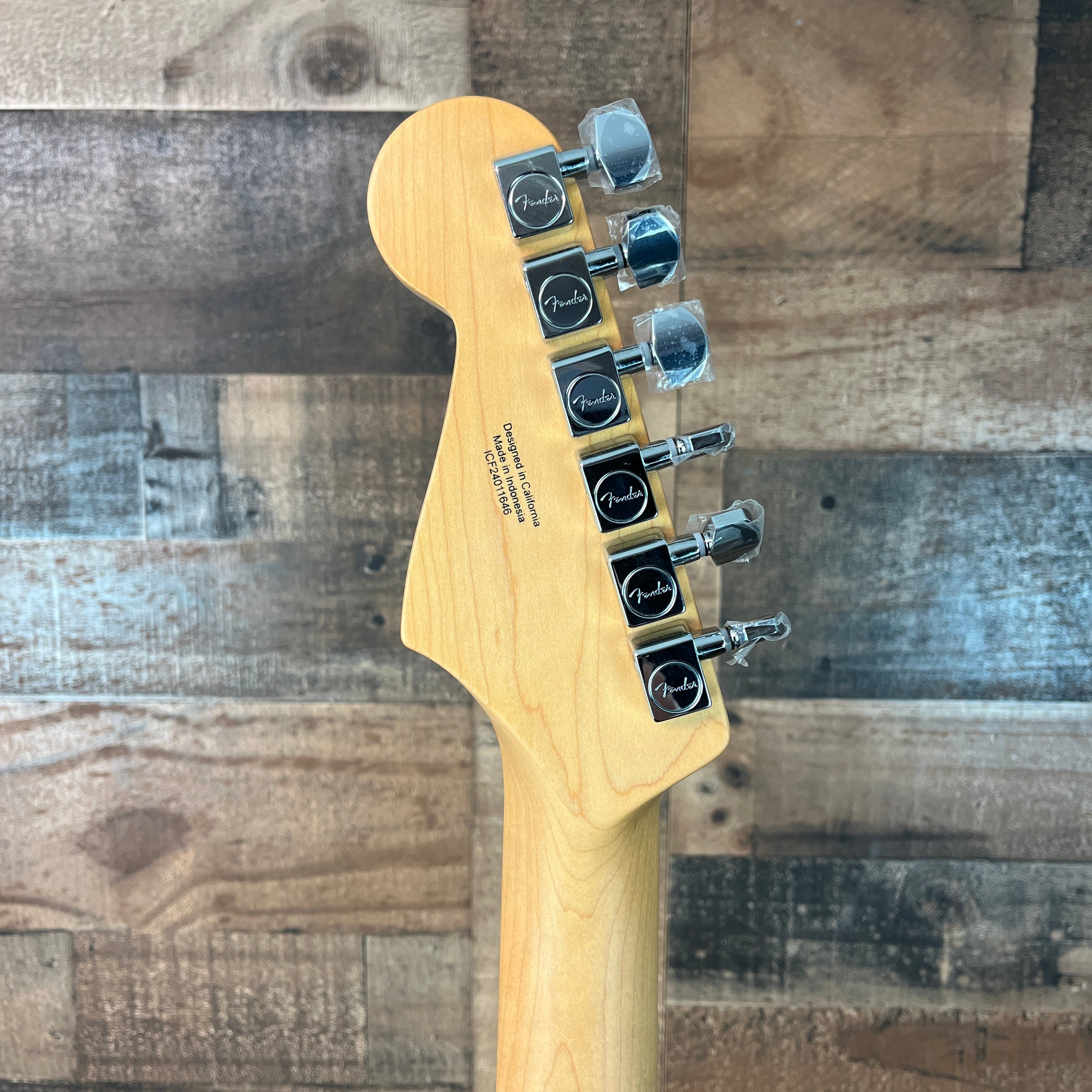 Fender Standard Stratocaster, Olympic White, 646