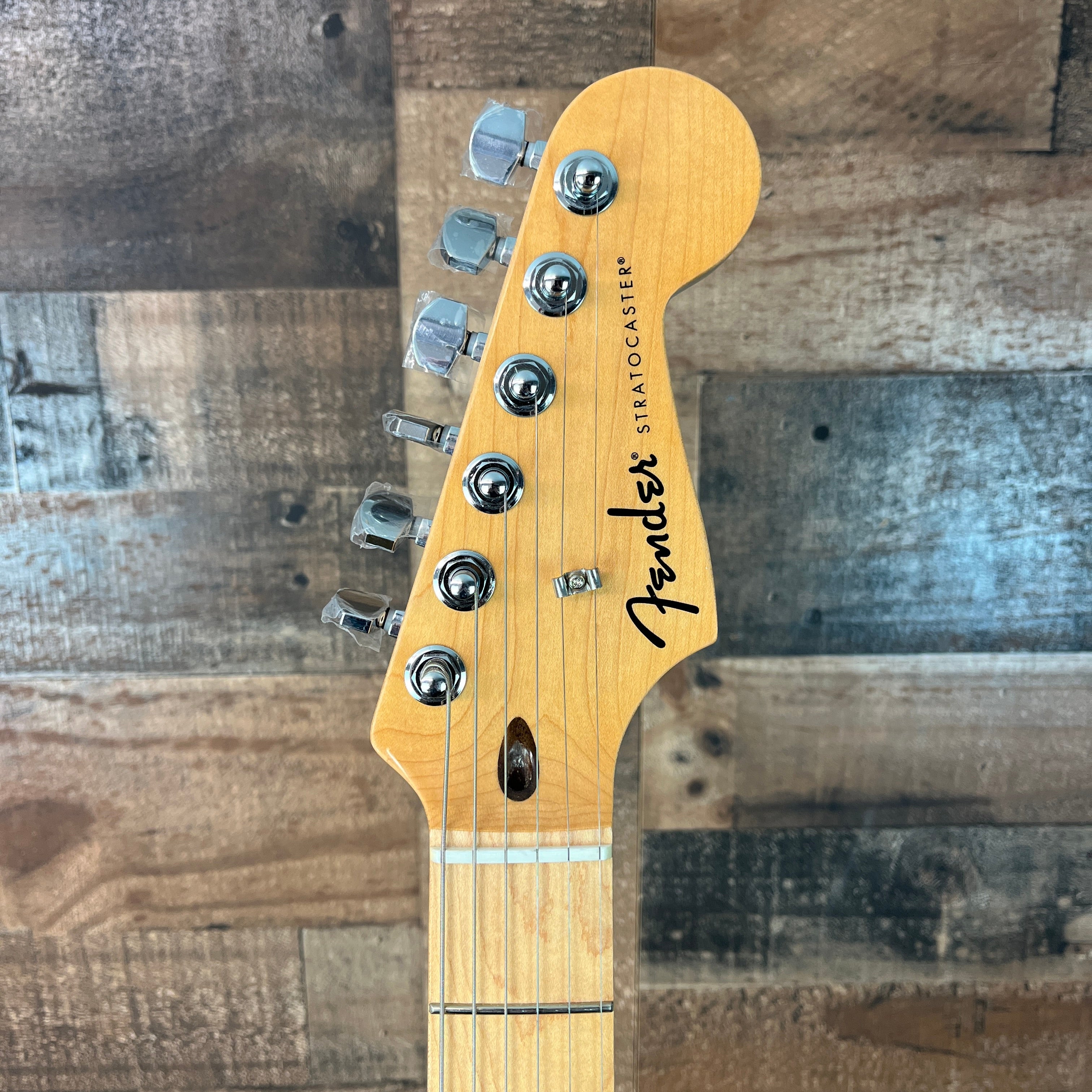 Fender Standard Stratocaster, Olympic White, 646