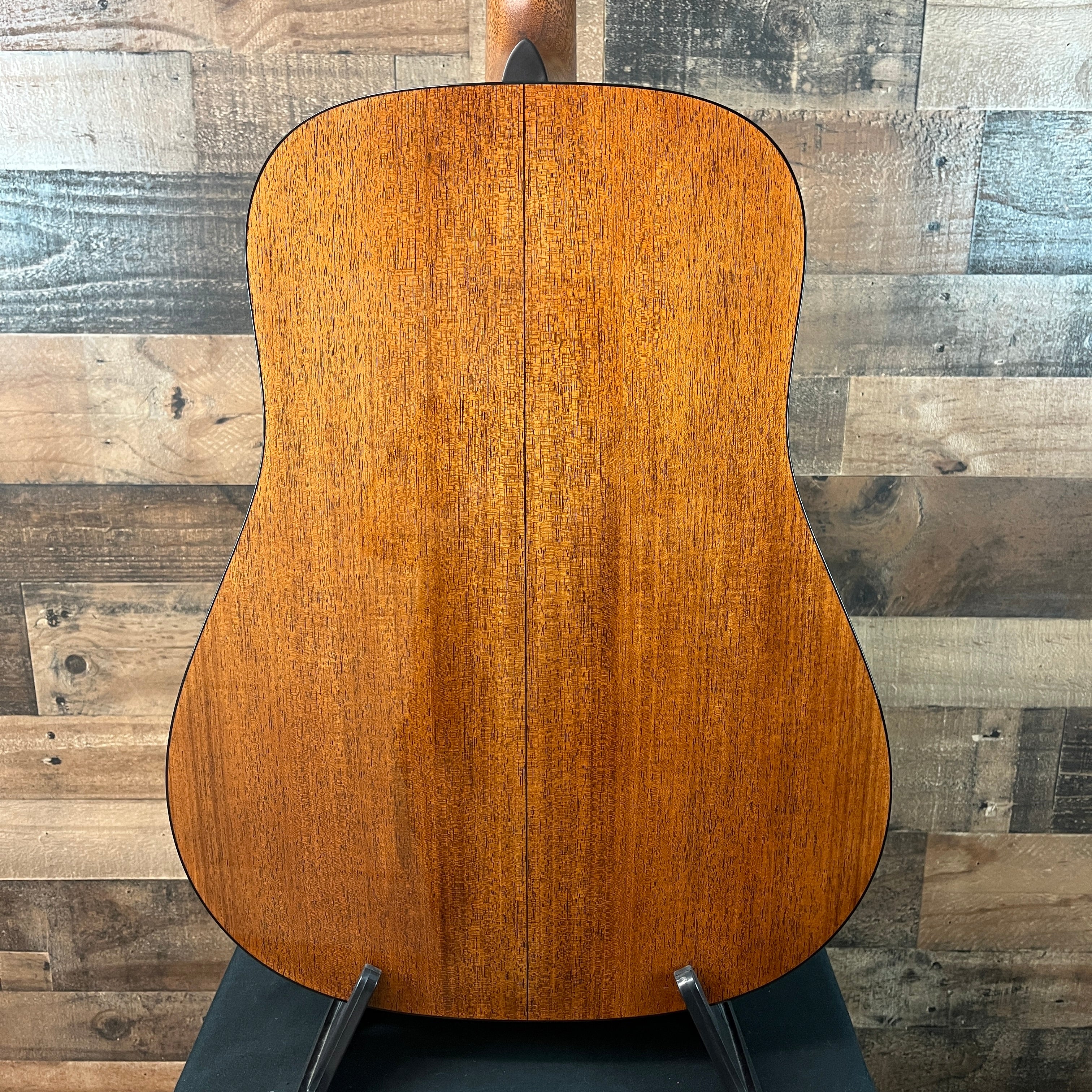 Martin D-18 2025 - Left-Handed, Hard Case, 798