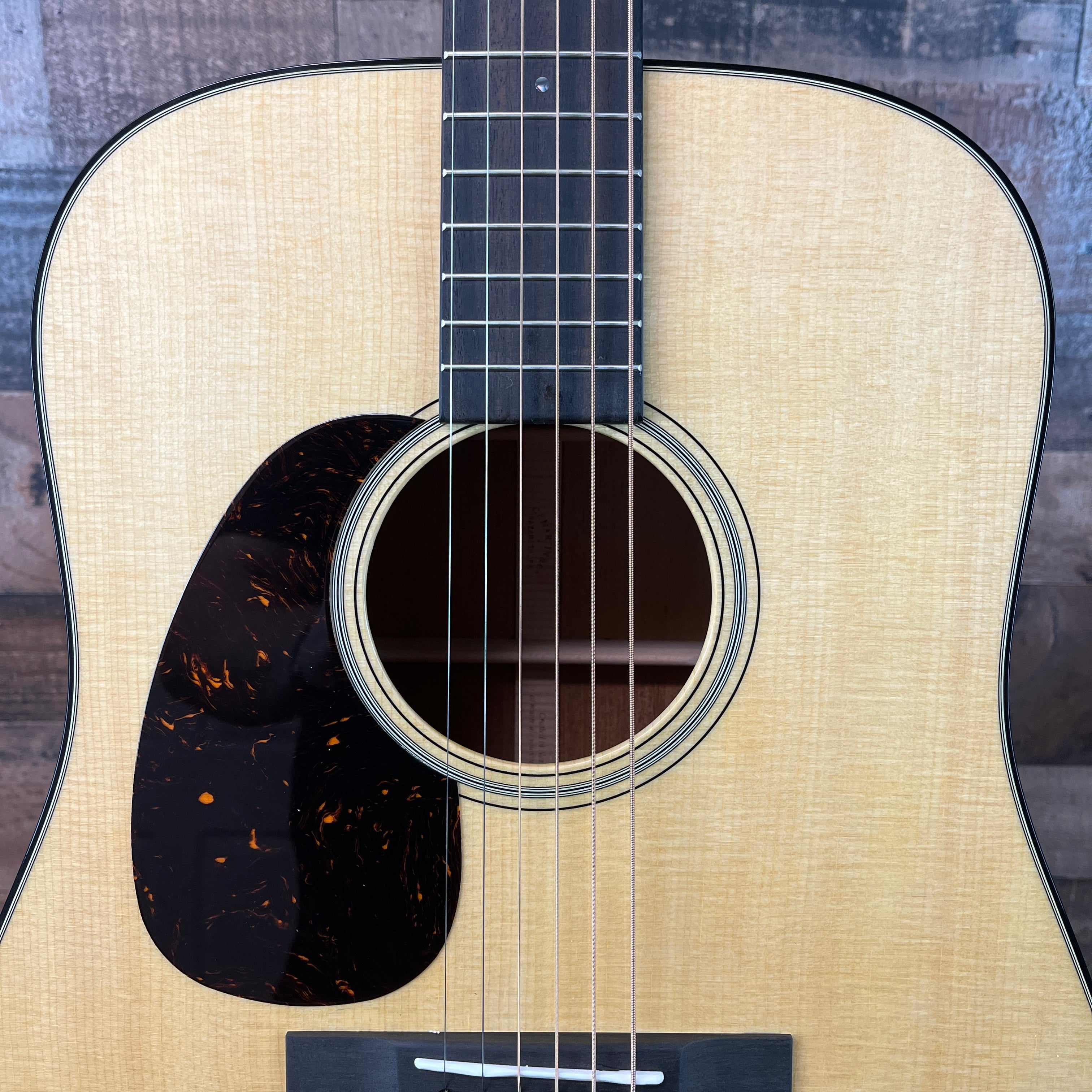 Martin D-18 2025 - Left-Handed, Hard Case, 798