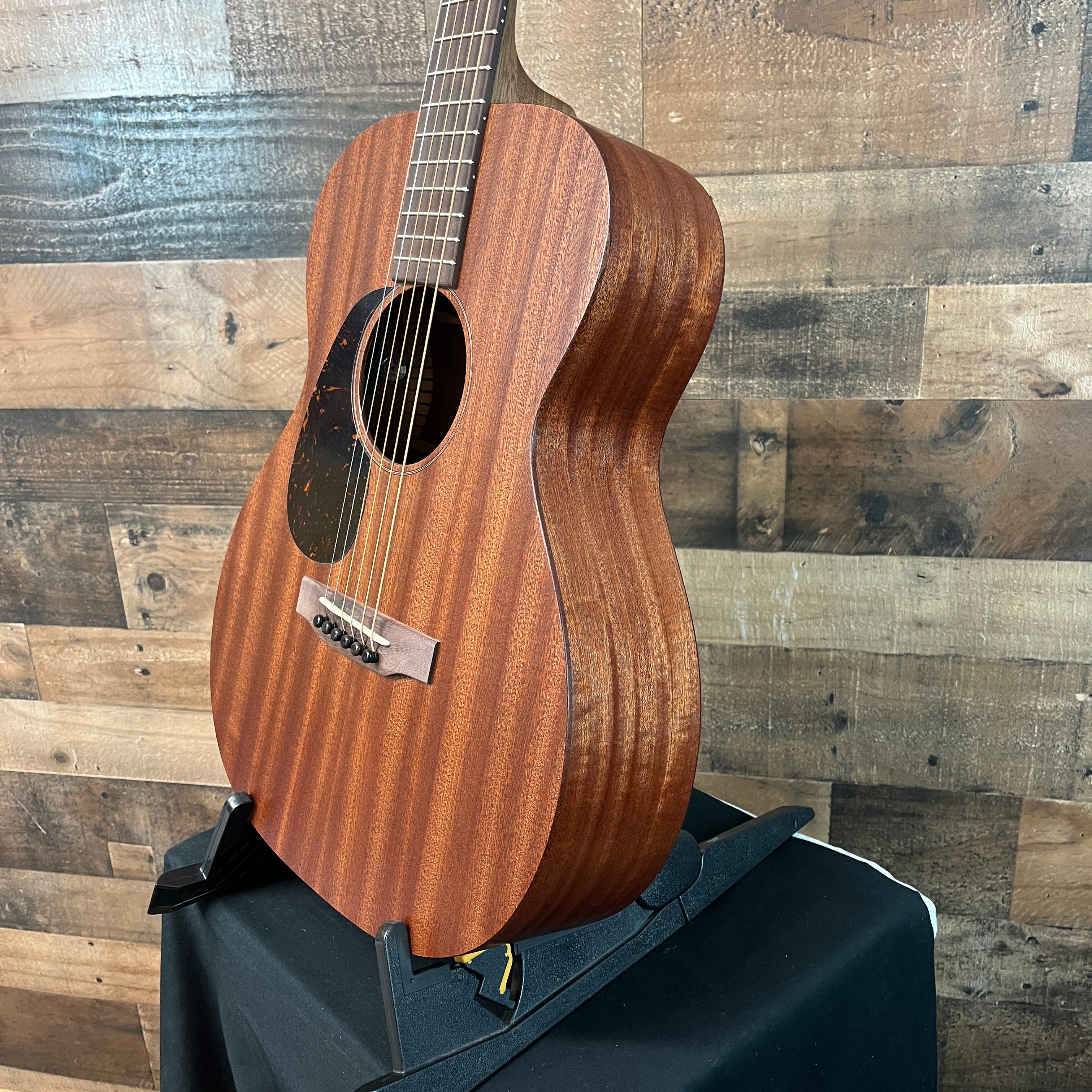 Martin 000-JRE SAPELE, Left Handed, 2025 Model, Natural, 309