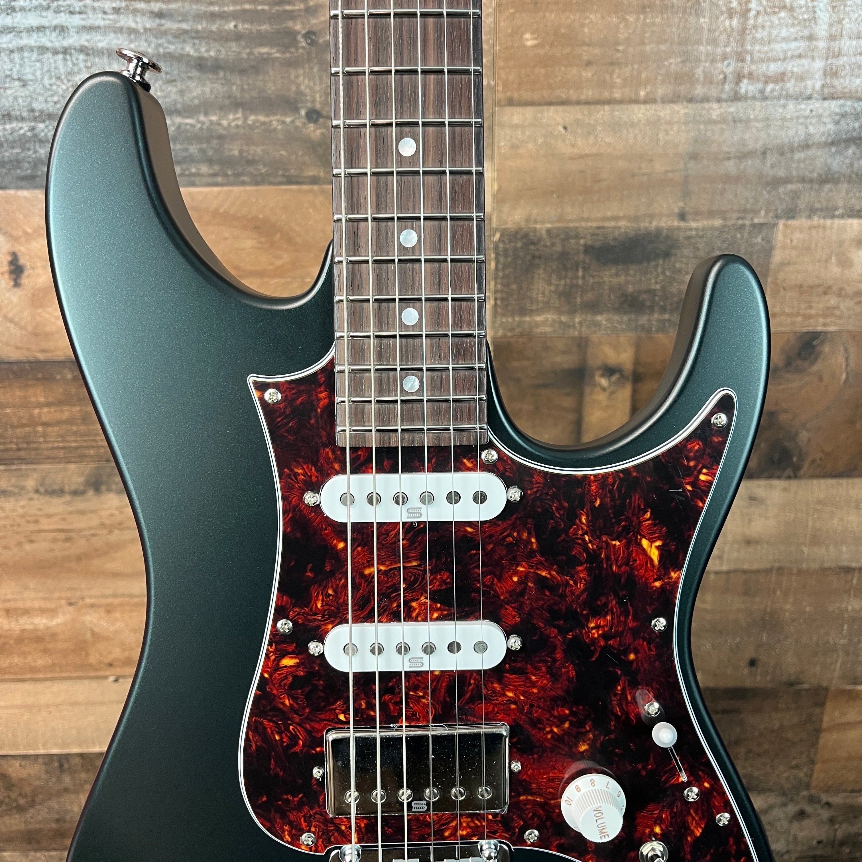 Prestige AZ2204N Electric Guitar, Ivy Green Metallic Flat, Hard Case, 164