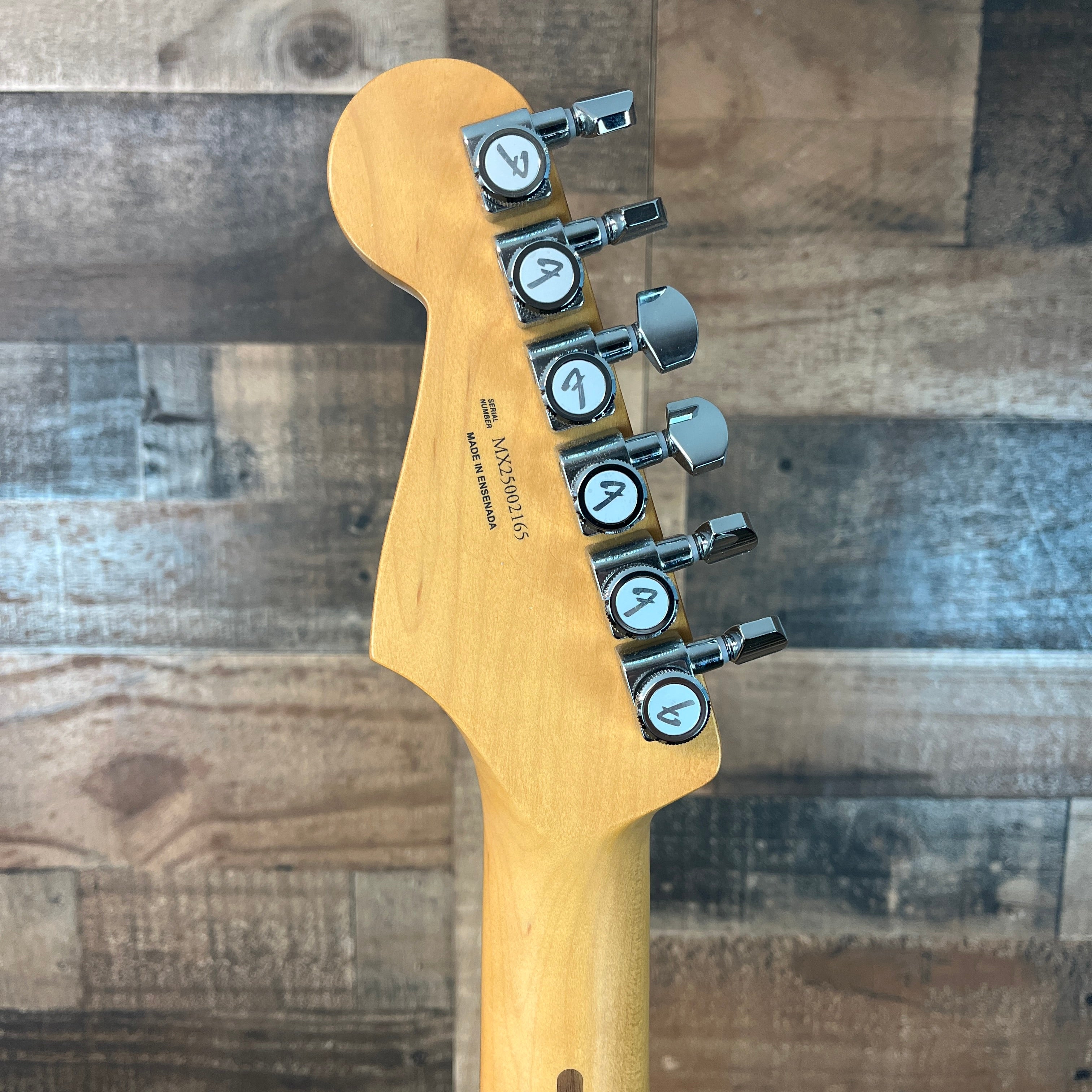 Player II Modified Stratocaster HSS Electric Guitar, 3-tone Sunburst, Gig Bag, 165