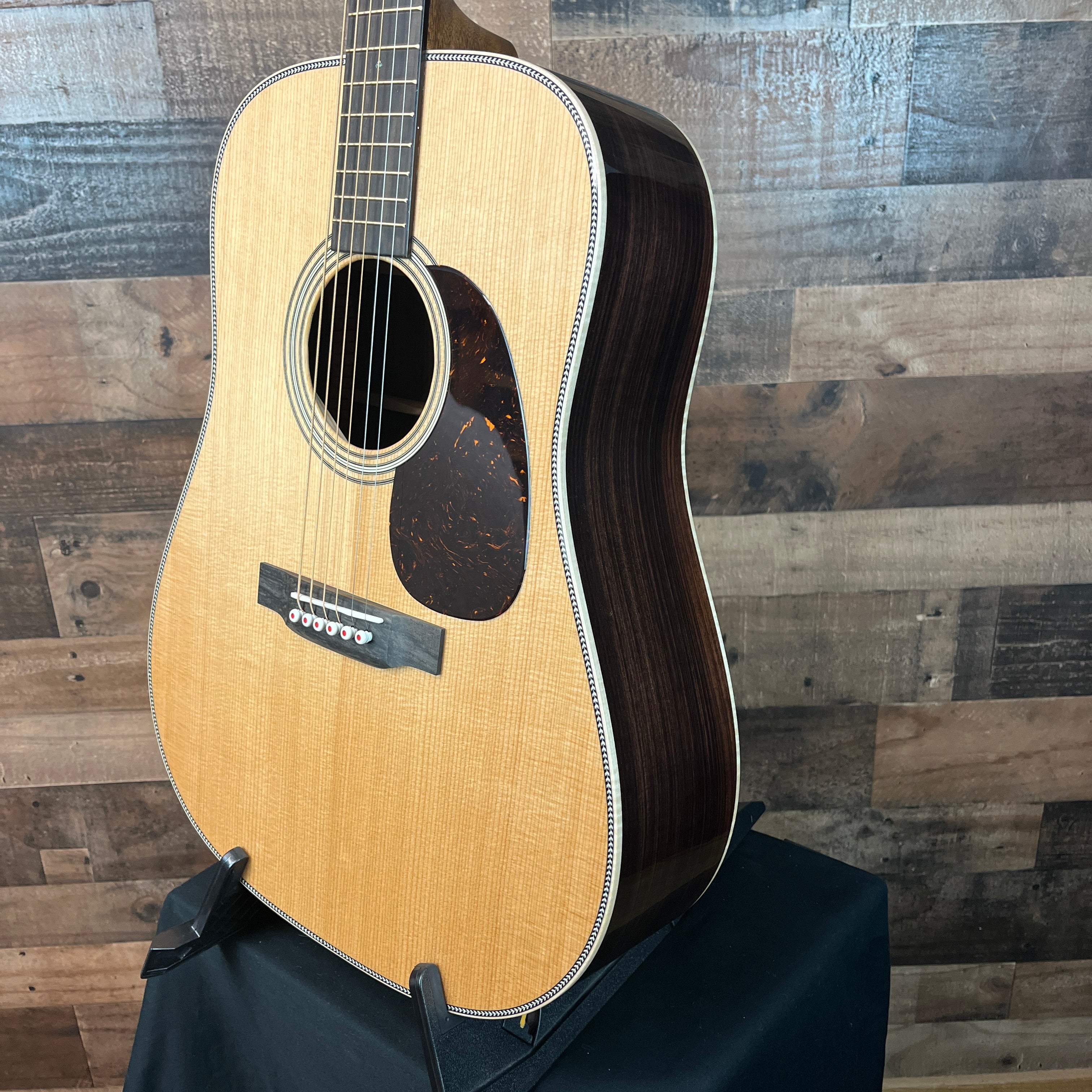 Martin D-28 Modern Deluxe 2025 - Natural, Hard Case, #137