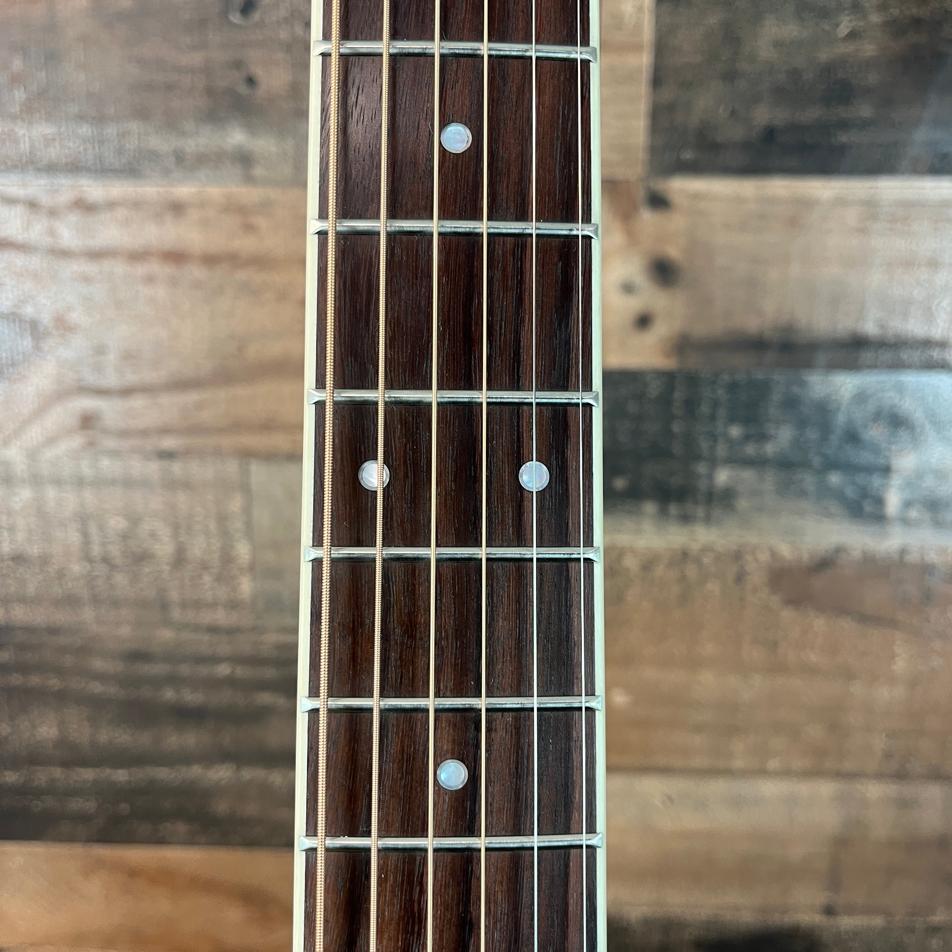 GN37CE Cutaway Acoustic/Electric Guitar, Pearl White, 060