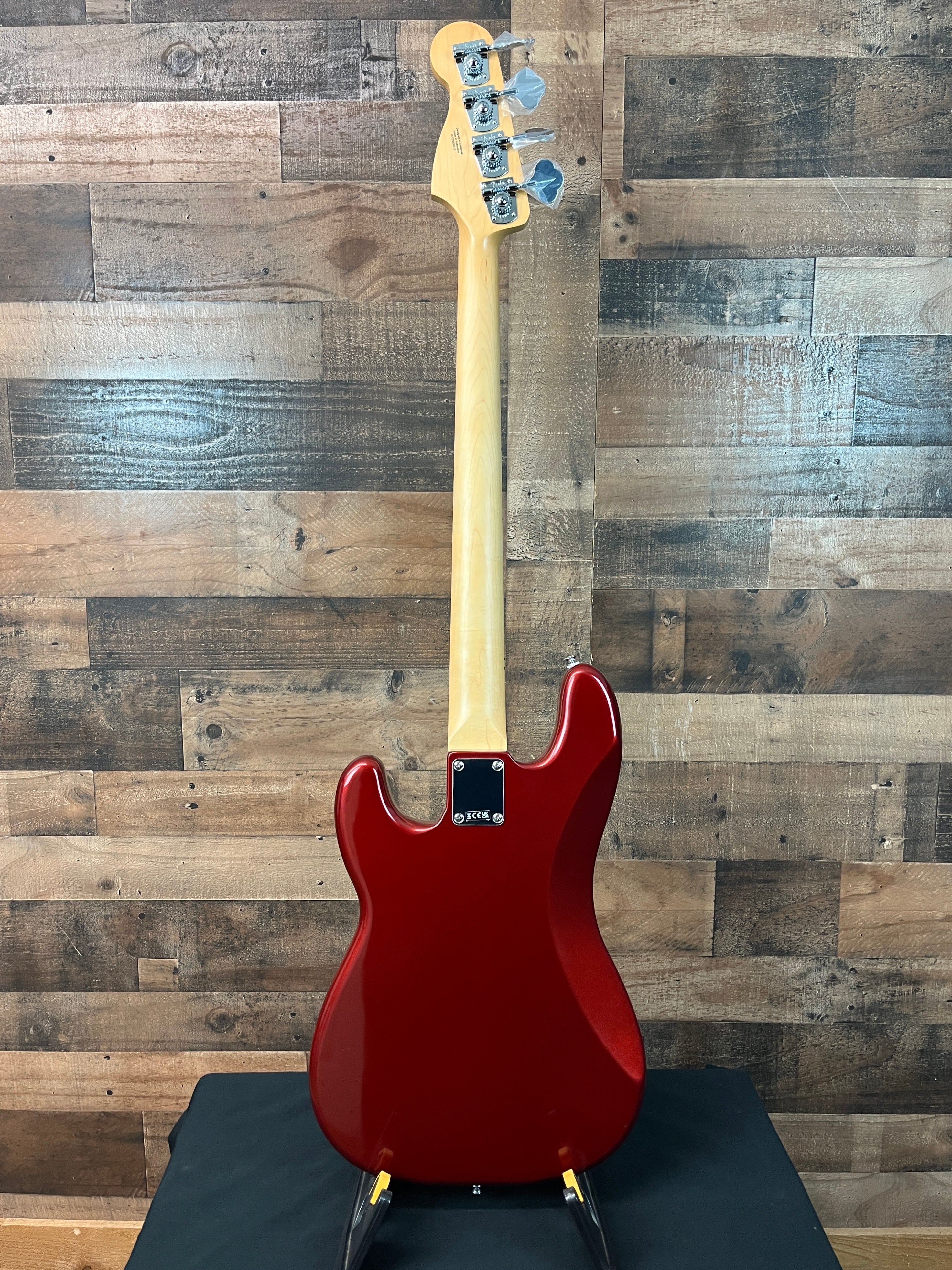 Standard Precision Bass, Candy Cola, 212