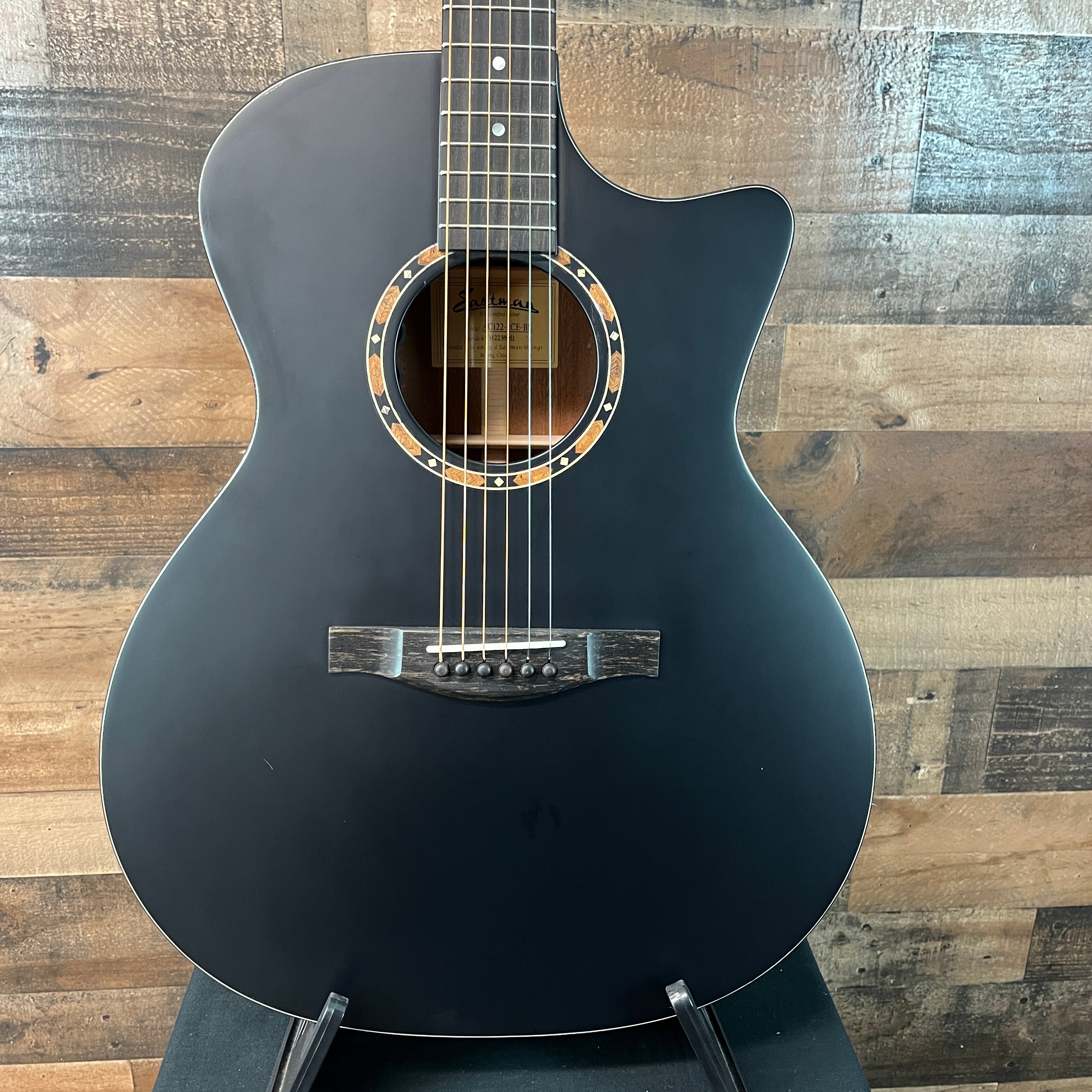 Eastman AC122-2CE Acoustic-Electric Guitar, Black, Gig Bag, 861