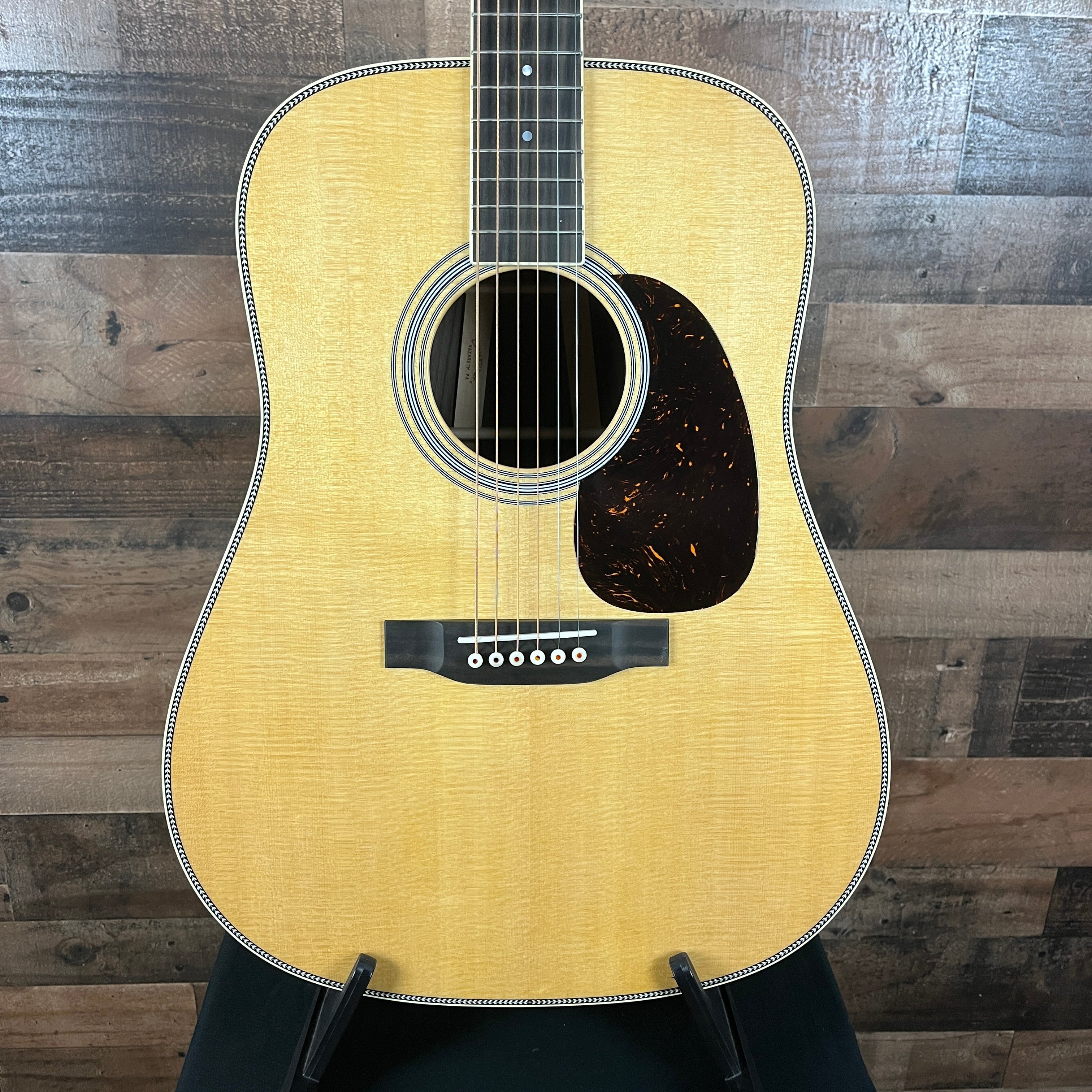 HD-35 Standard Series Acoustic Guitar 2025 Model, Natural Aging Toner, Hardcase, 850