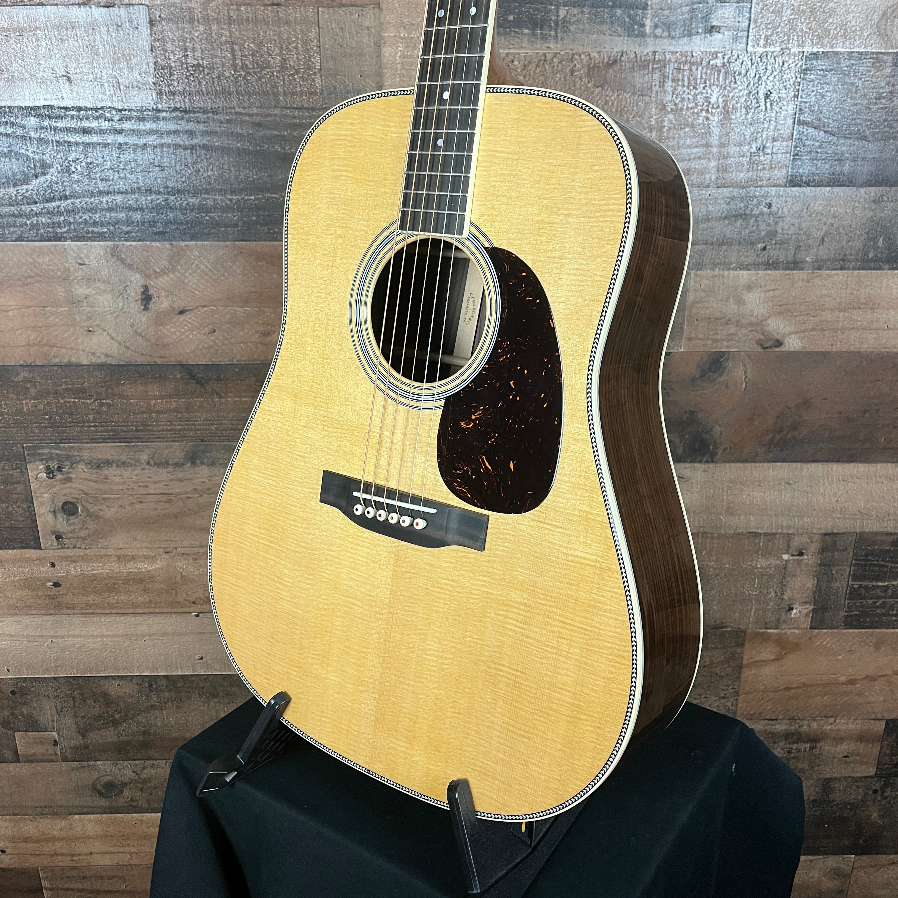 HD-35 Standard Series Acoustic Guitar 2025 Model, Natural Aging Toner, Hardcase, 850