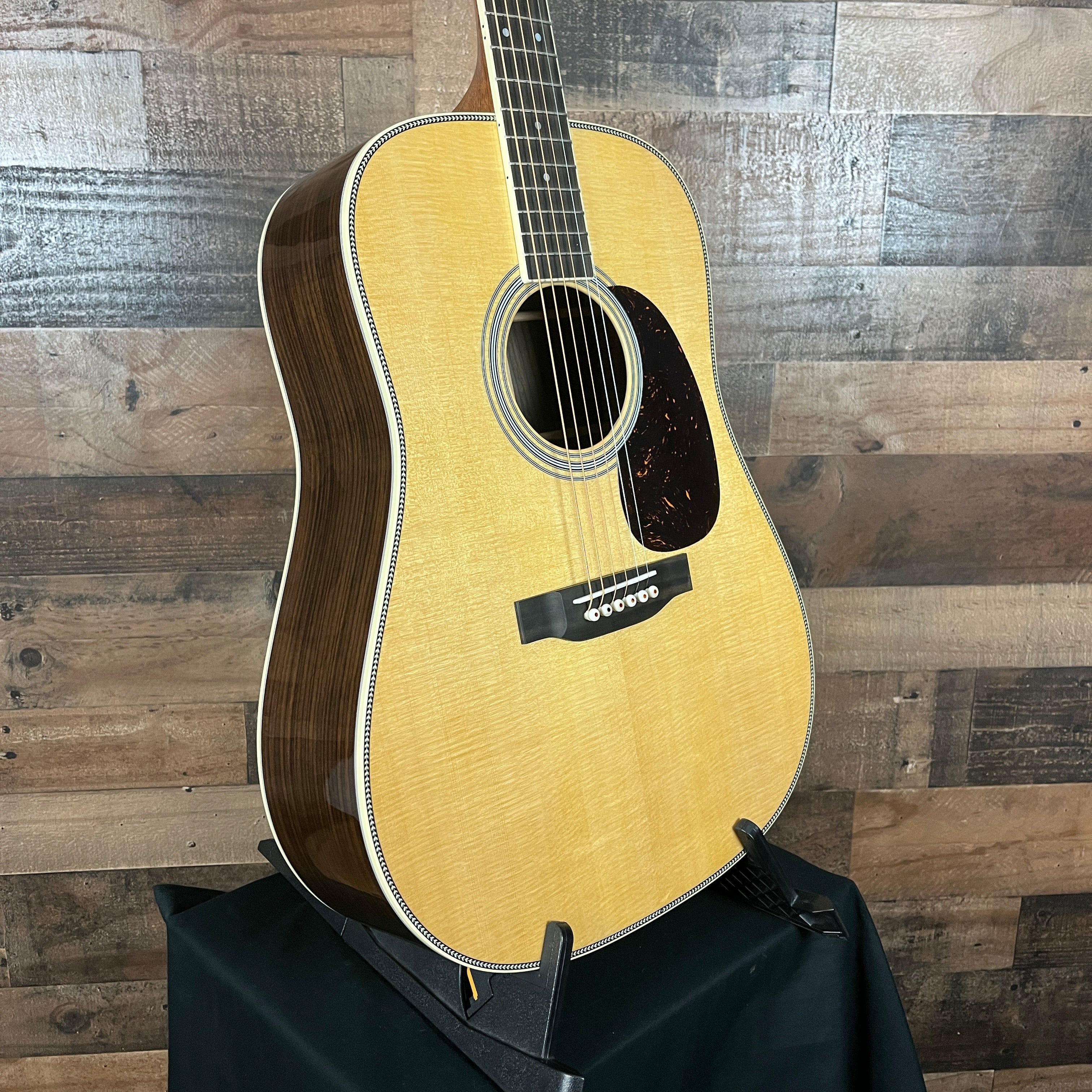 HD-35 Standard Series Acoustic Guitar 2025 Model, Natural Aging Toner, Hardcase, 850