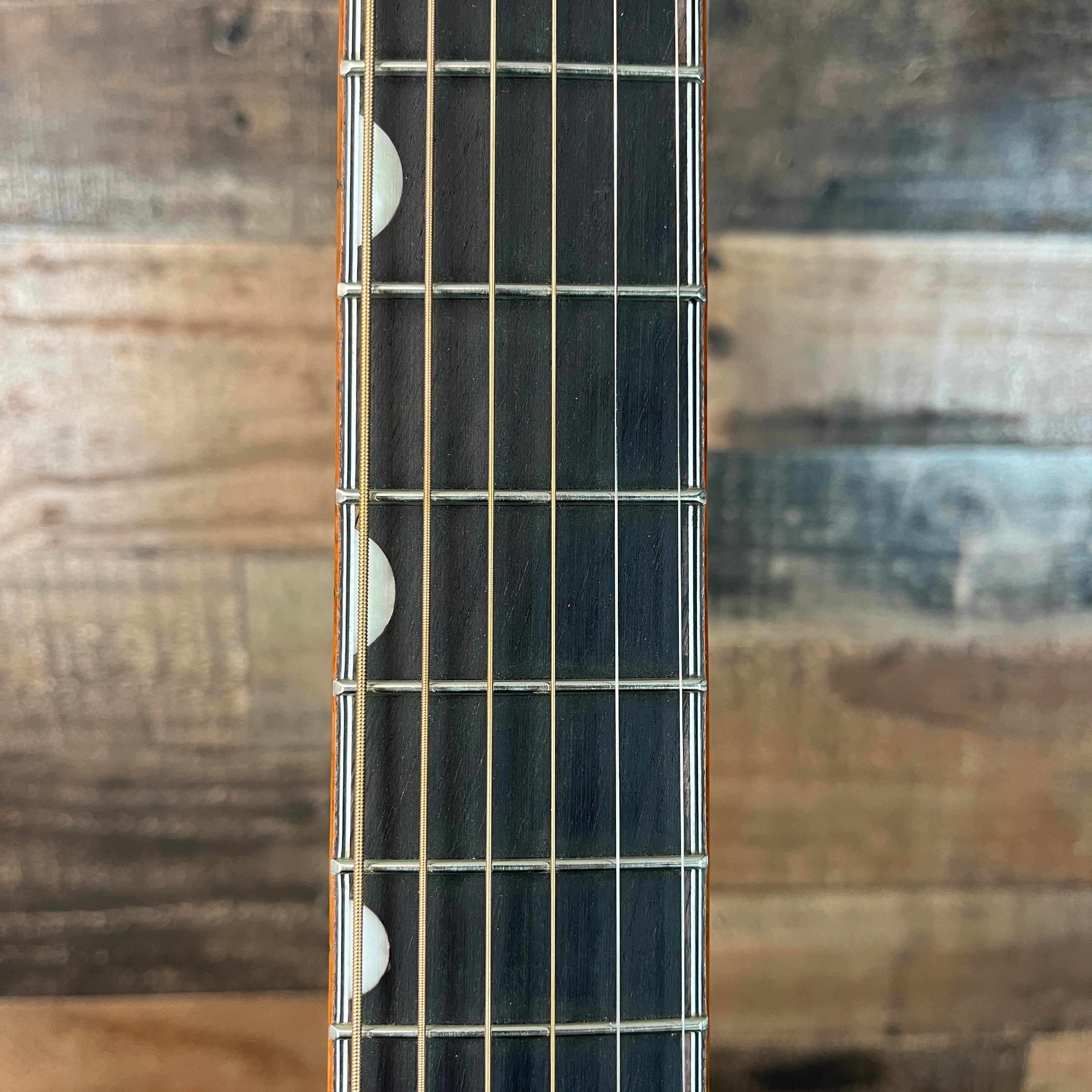 Gretsch G5022CWFE Rancher Falcon Jumbo Cutaway Acoustic-Electric Guitar - White, 656