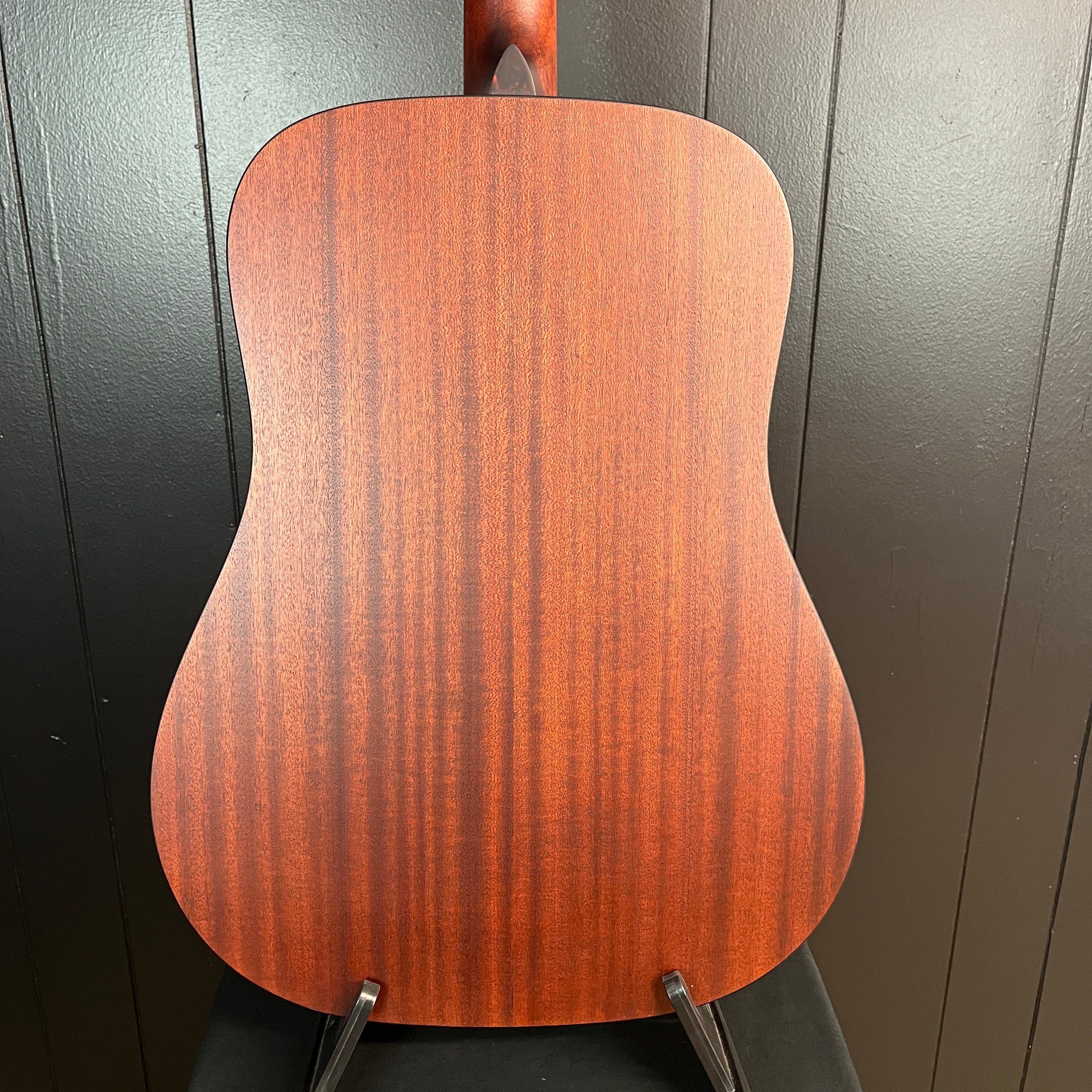 Eastman Guitars E1D Dreadnought Acoustic Guitar, Natural, Gig Bag, 643