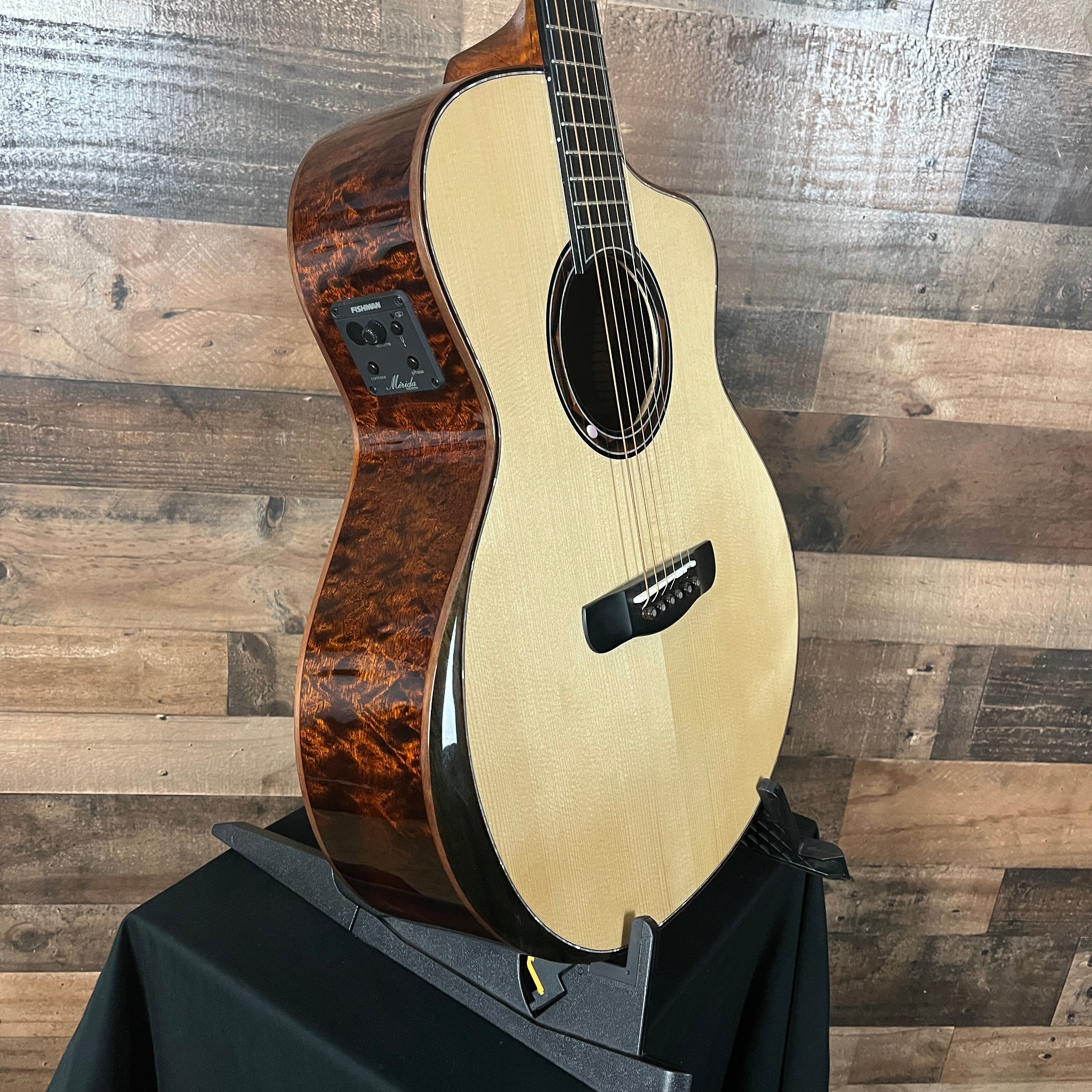 Mérida COBRA-EQ, Acoustic-Electric, Natural, Gig Bag, 950