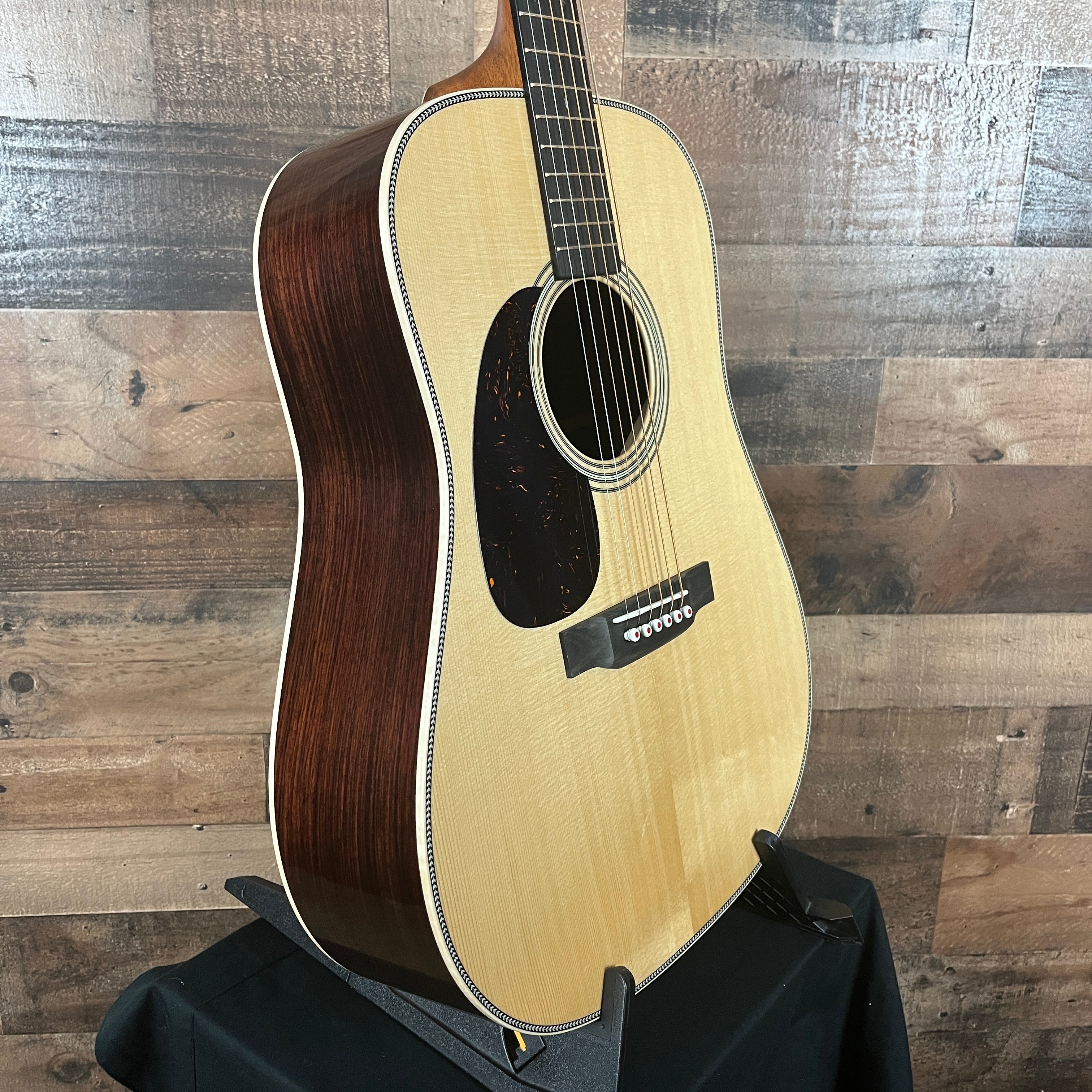 Martin D28 Modern Deluxe Left-Handed Acoustic Guitar, Hard Case, 026