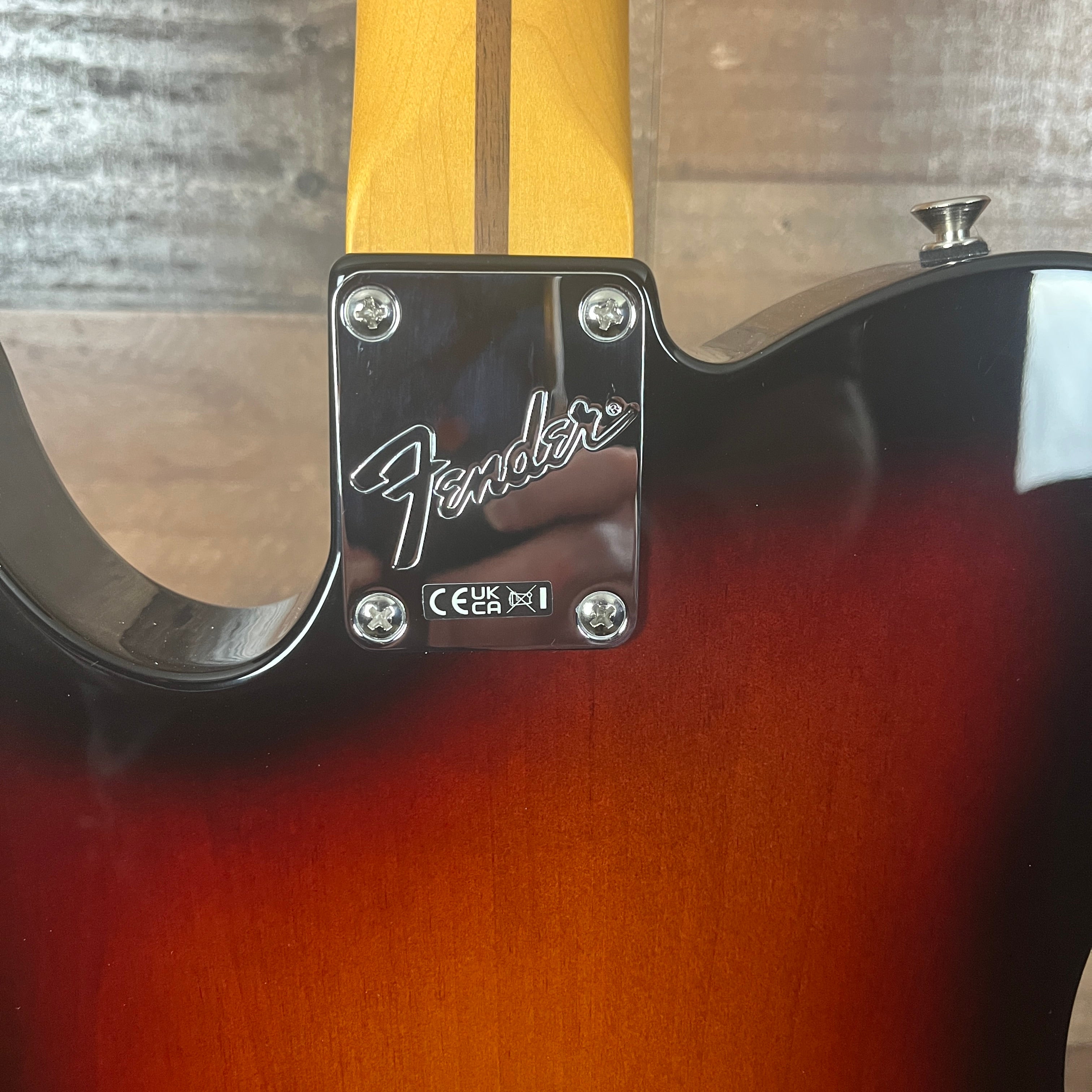 Fender American Professional Classic Hotshot Telecaster, 3-Color Sunburst, Gig Bag, 591