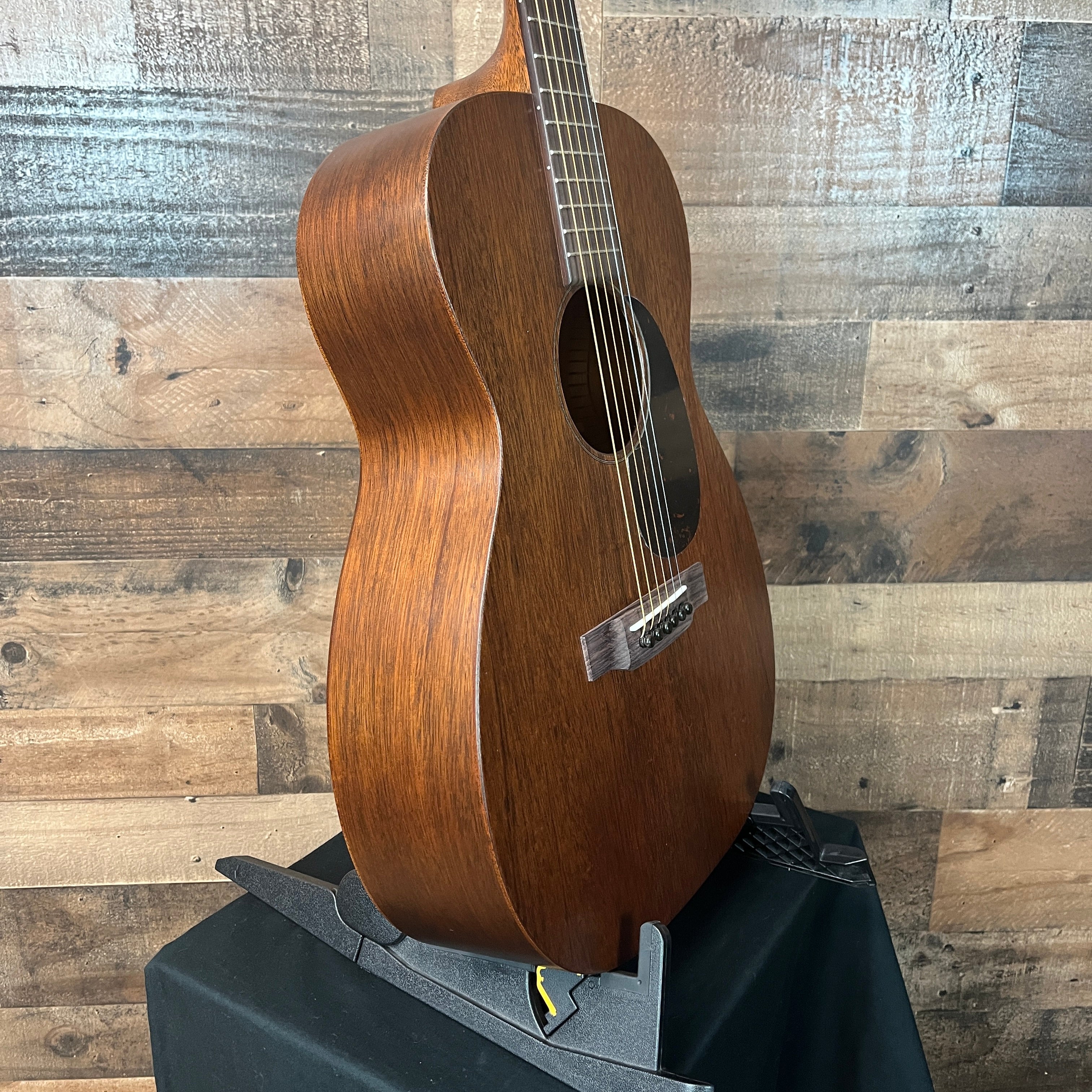 Martin 0015M Acoustic Guitar - Satin Natural Mahogany #178