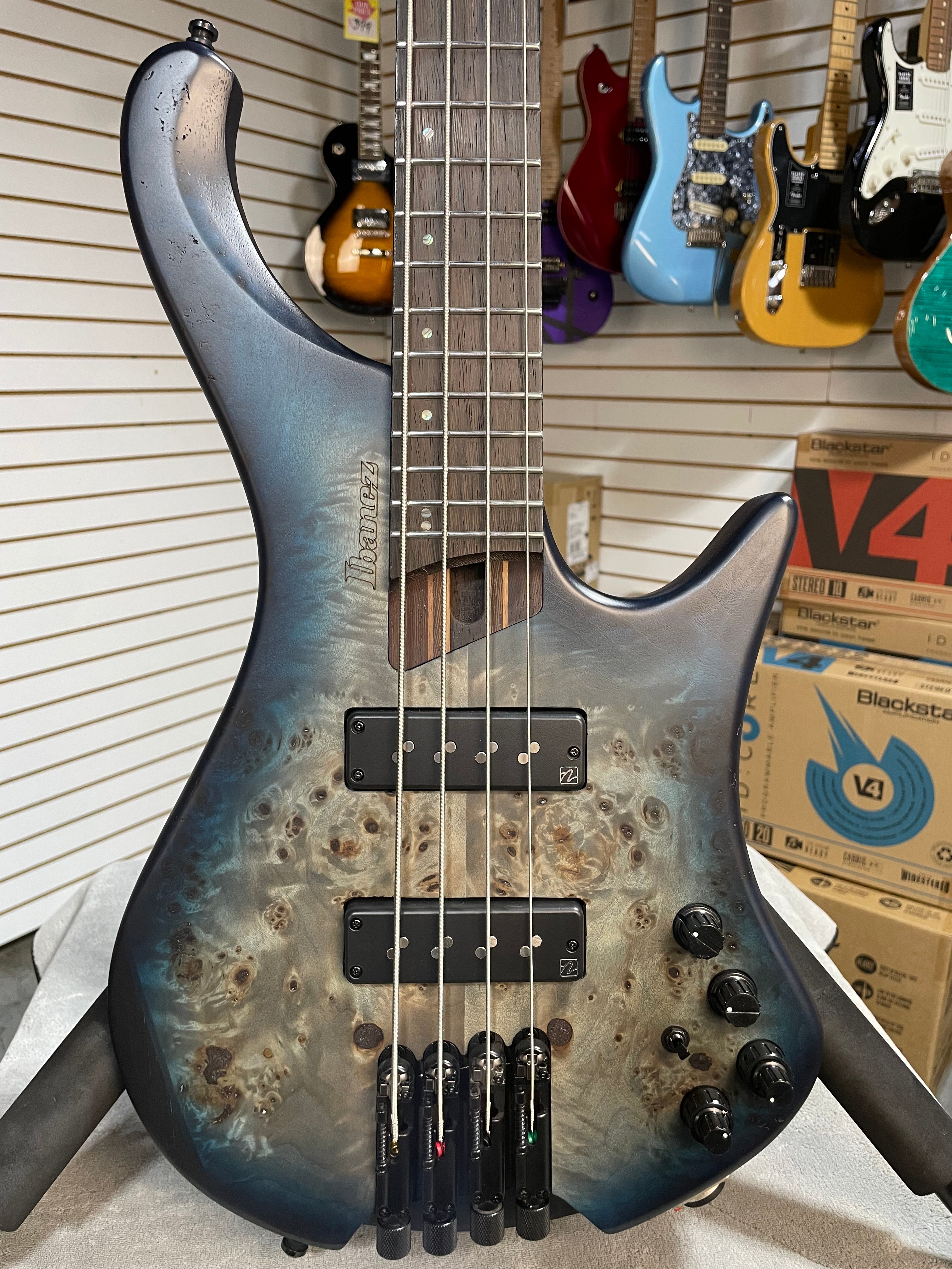 Ibanez EHB1500 Cosmic Blue Starburst Flat