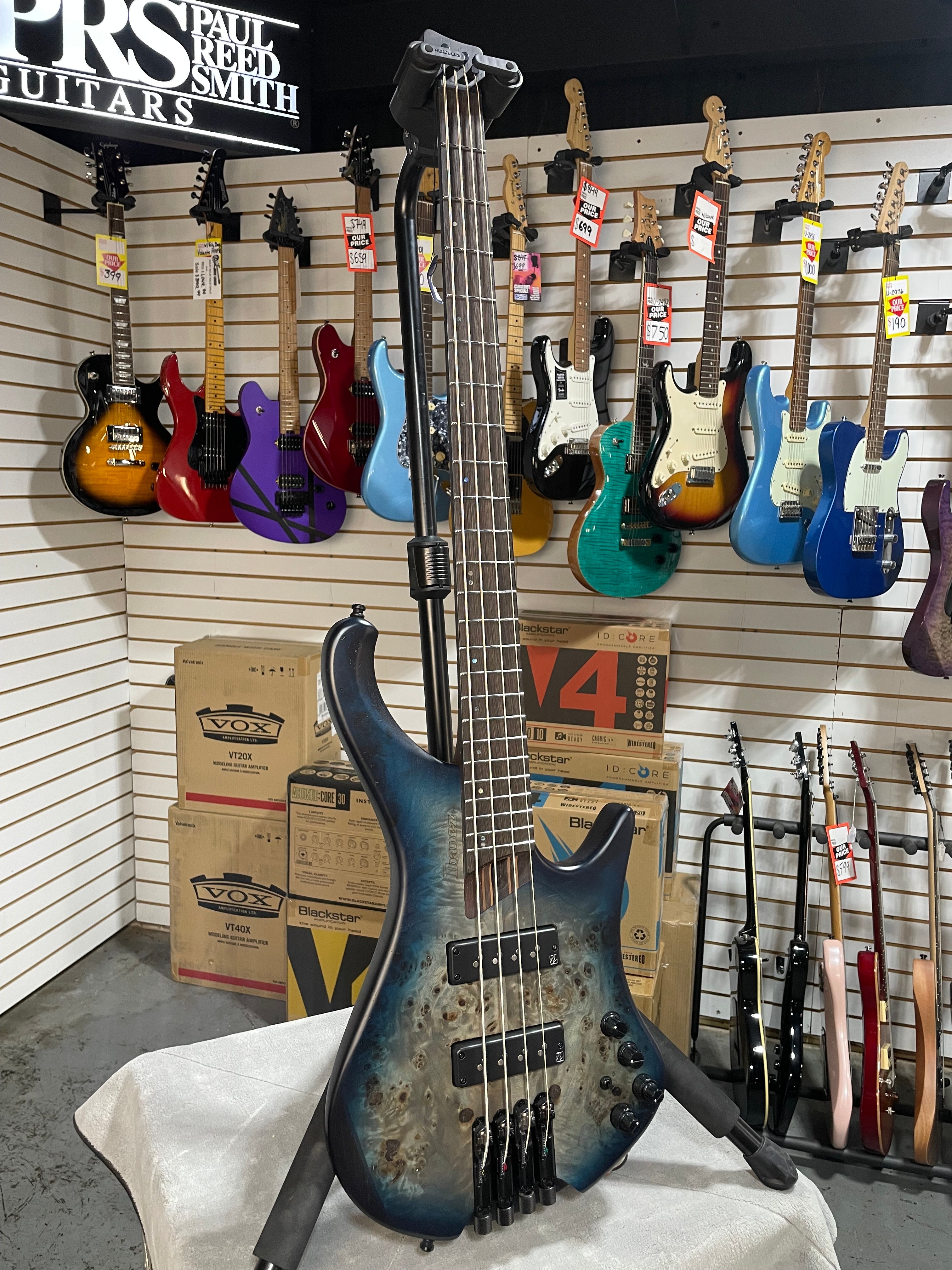 Ibanez EHB1500 Cosmic Blue Starburst Flat
