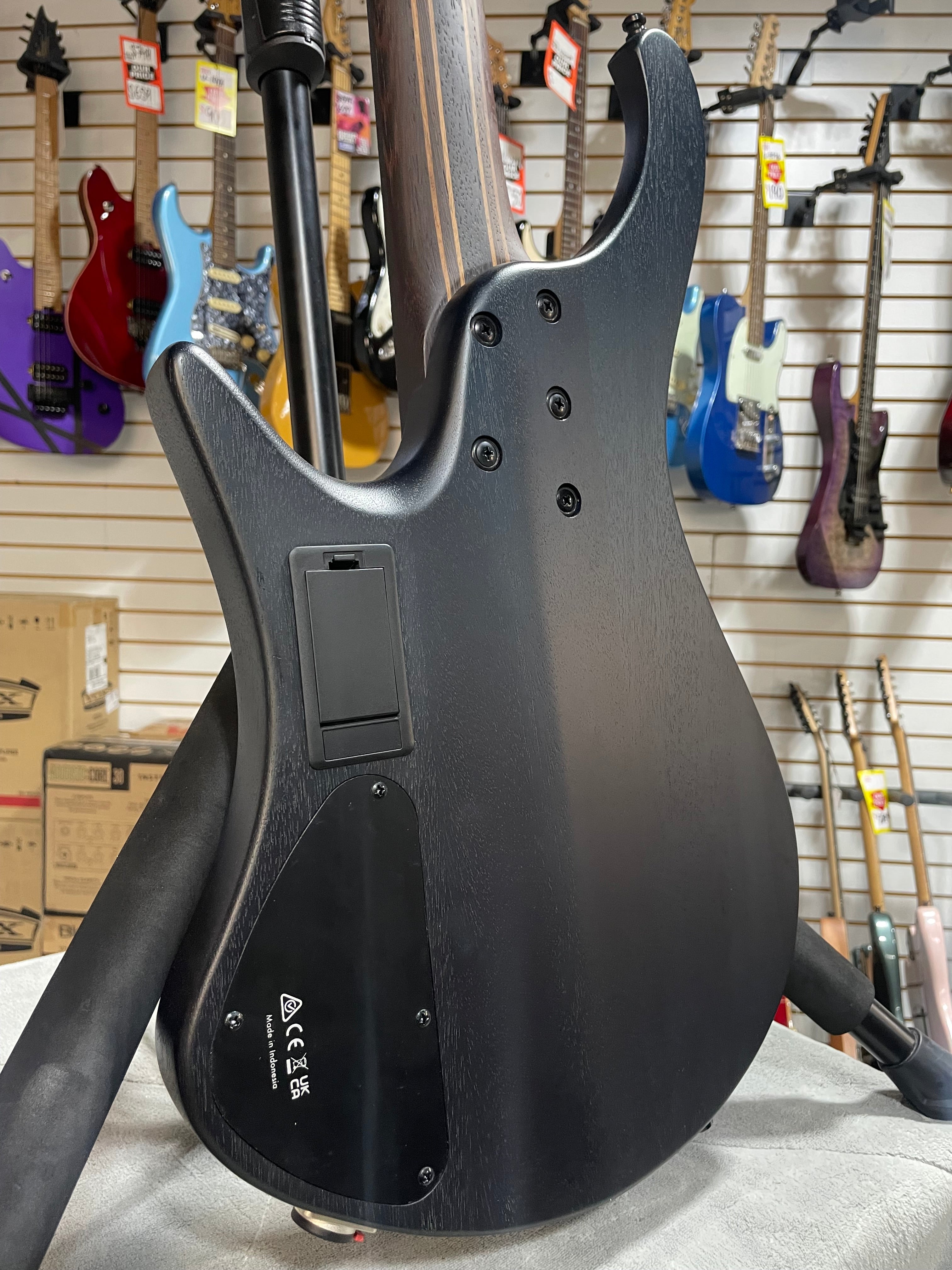 Ibanez EHB1500 Cosmic Blue Starburst Flat