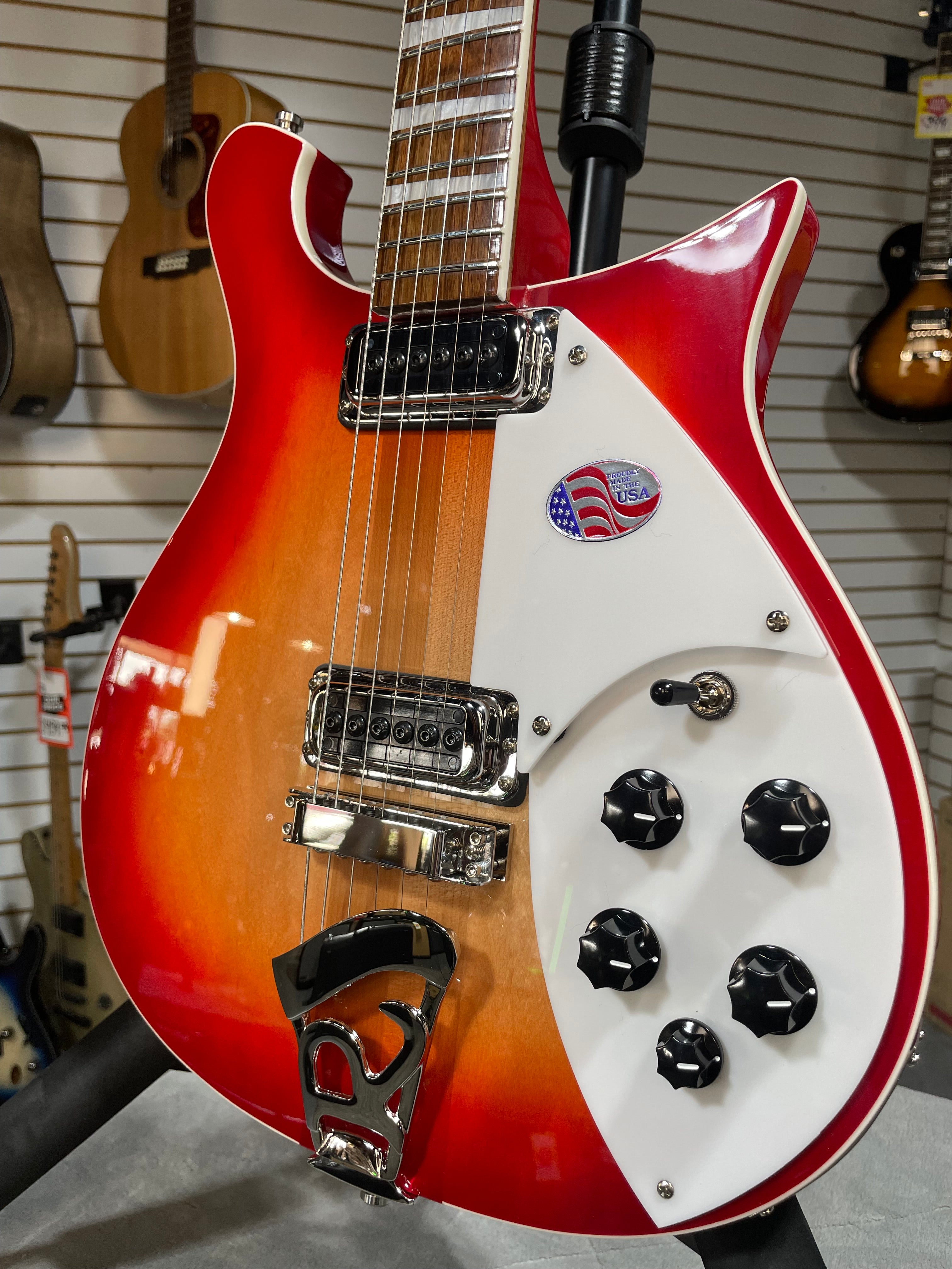 Rickenbacker 620FG Fireglo