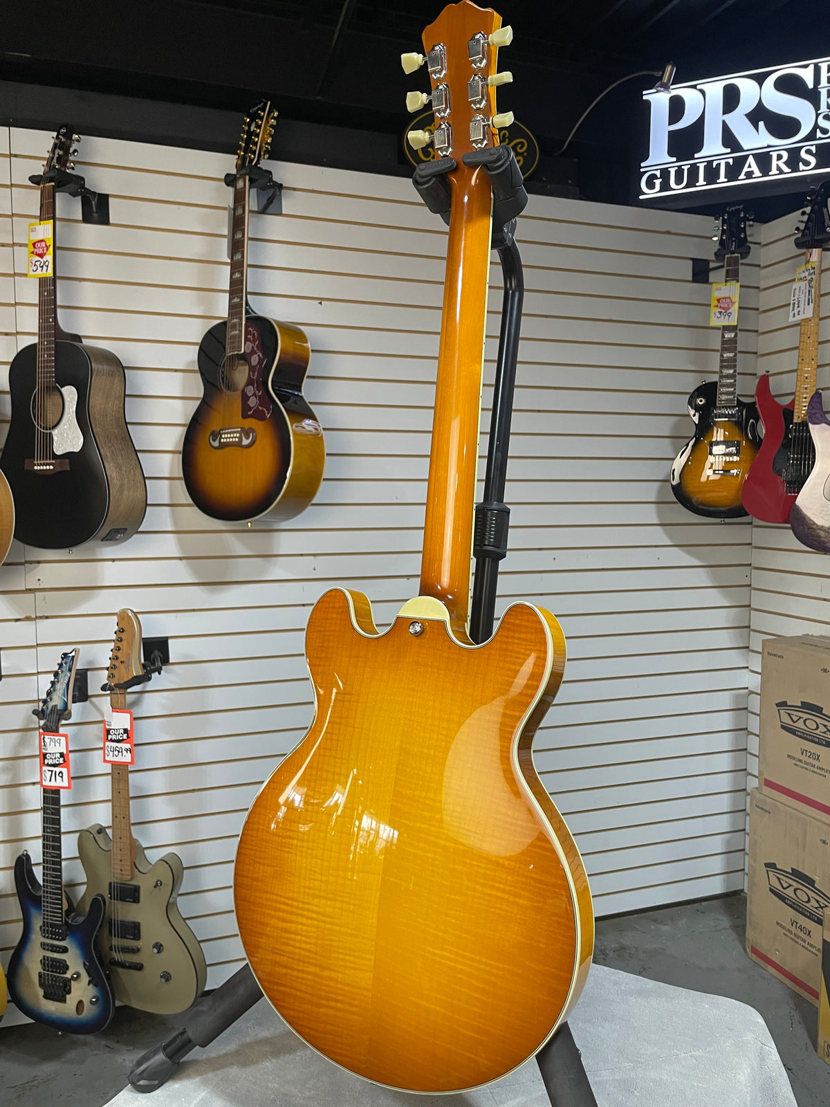 Eastman T484 Thinline Semi-Hollowbody Goldburst