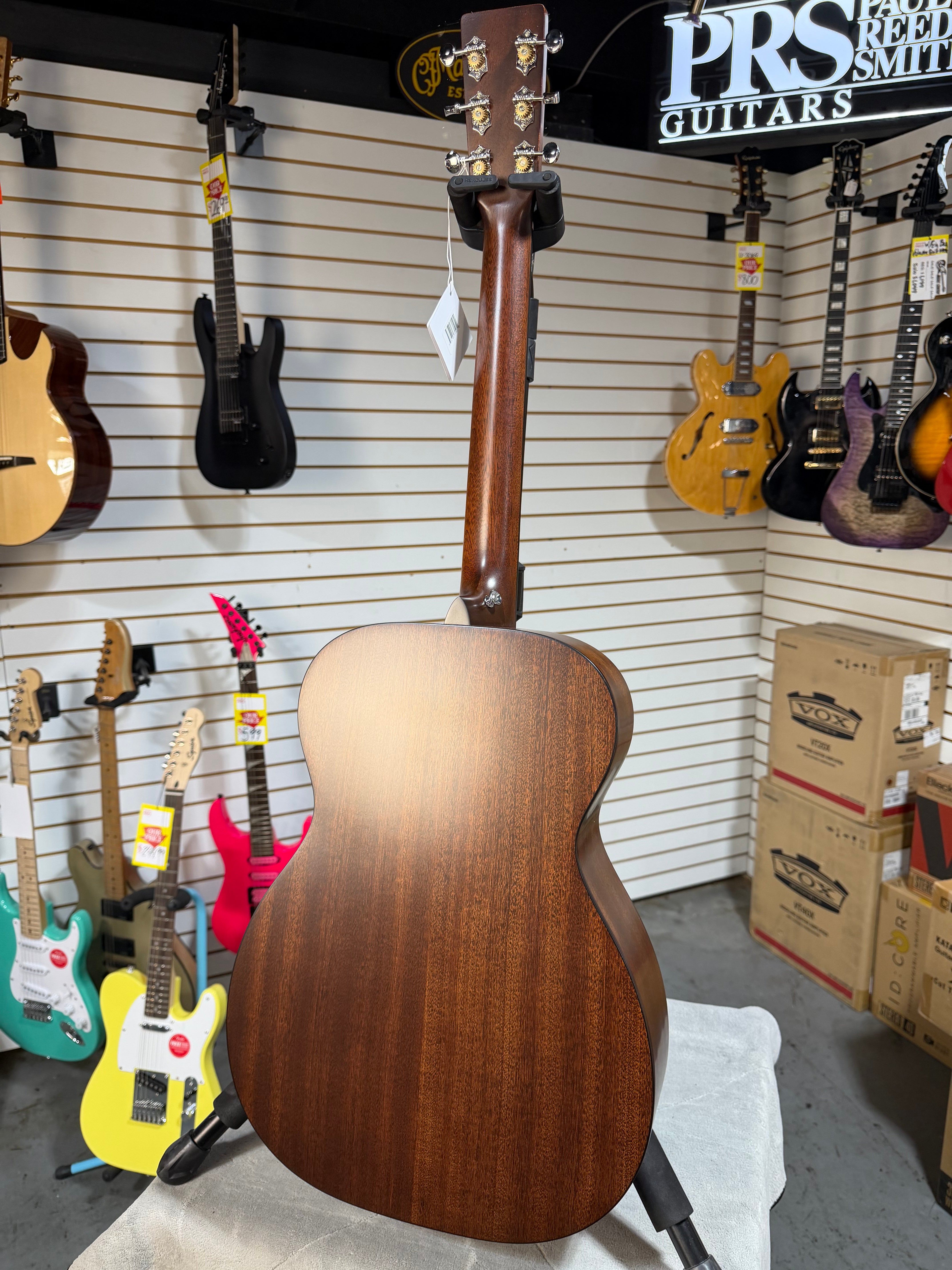 Martin 0010E Retro Joe Bonamassa Left Handed Sunburst