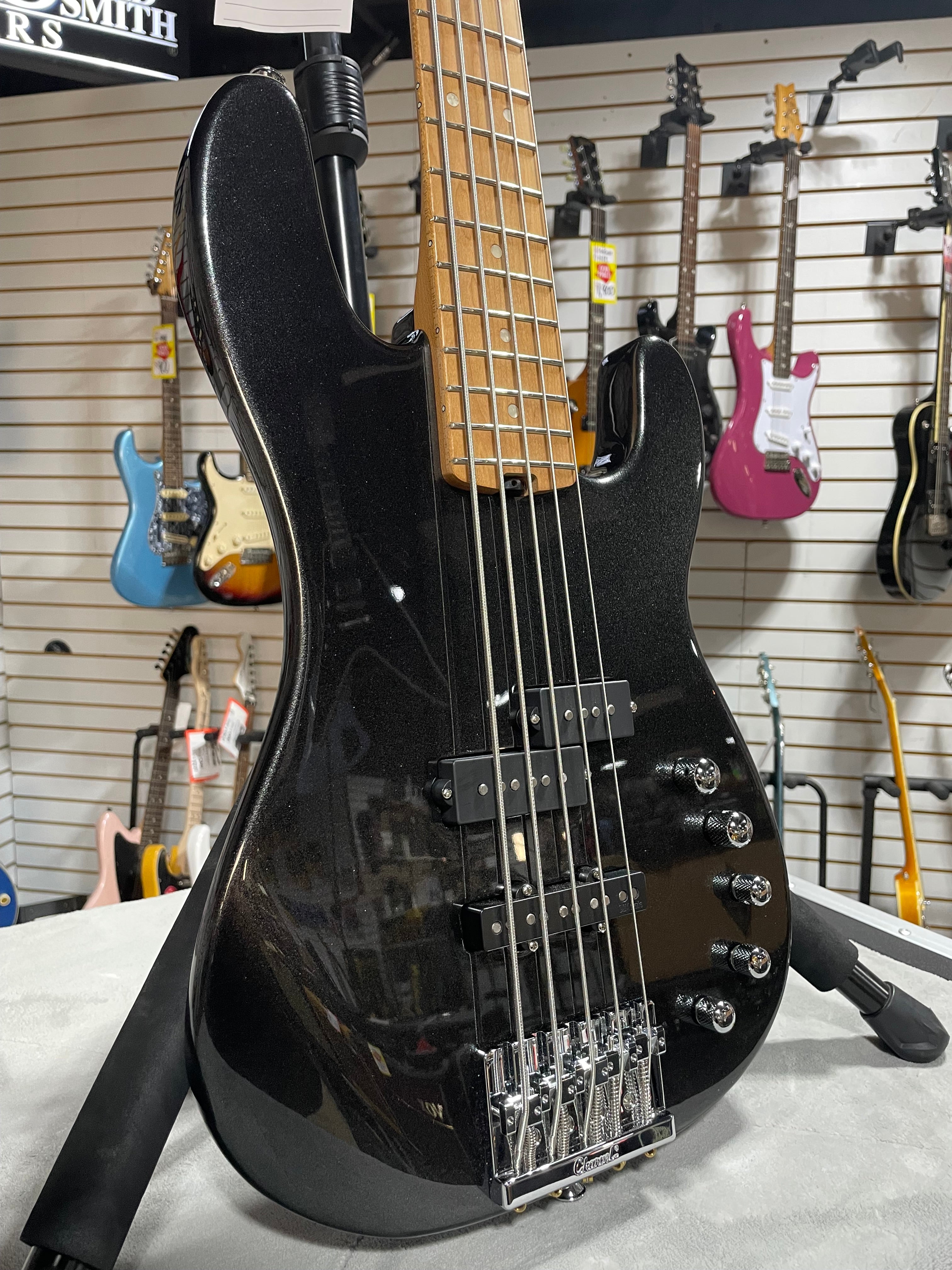 Pro-Mod San Dimas Bass PJ V - Metallic Black #265 GET PLEK'D!