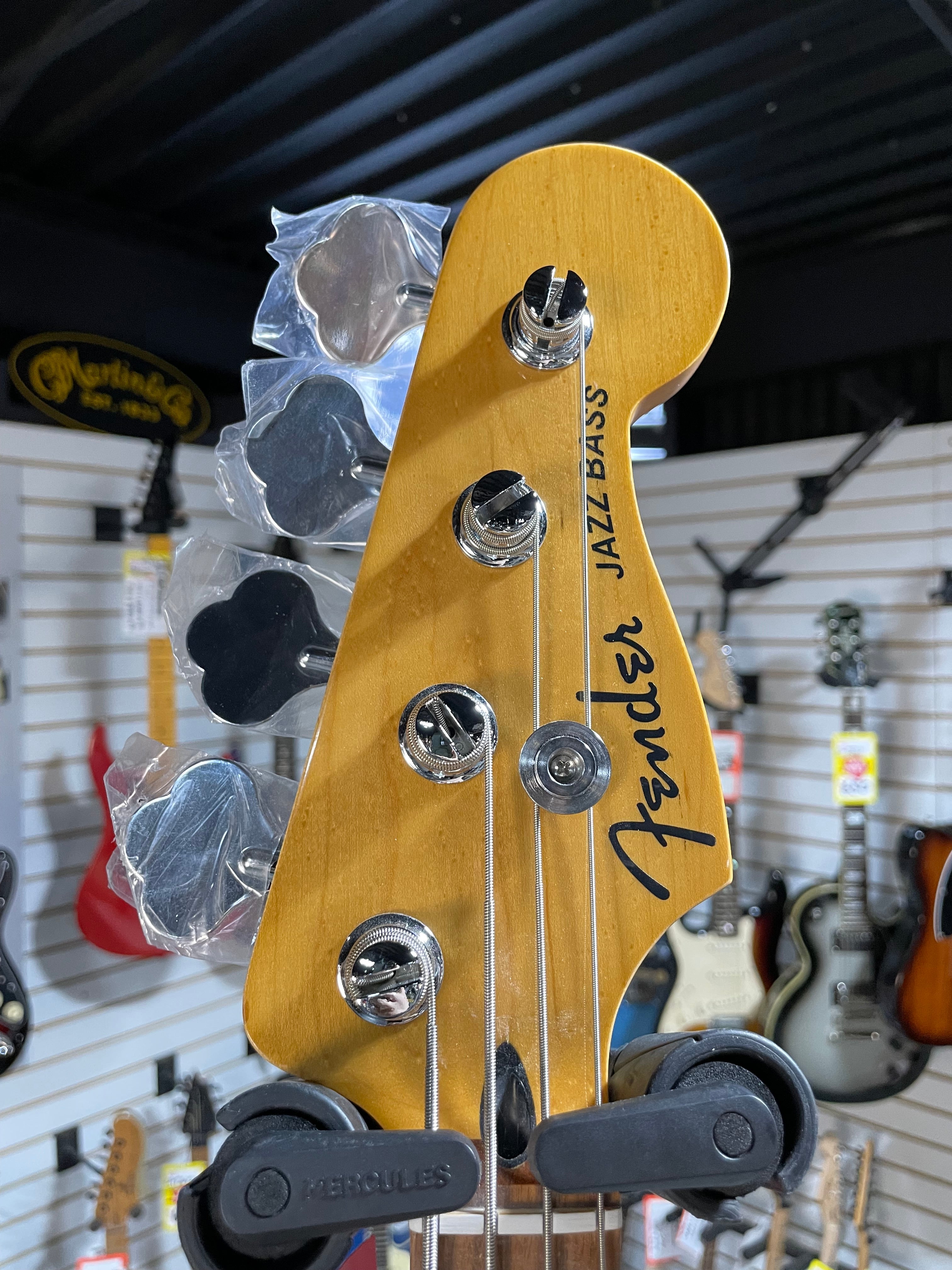 Player Plus Active Jazz Bass - 3-Tone Sunburst w/Pau Ferro Fretboard #475 GET PLEK'D!