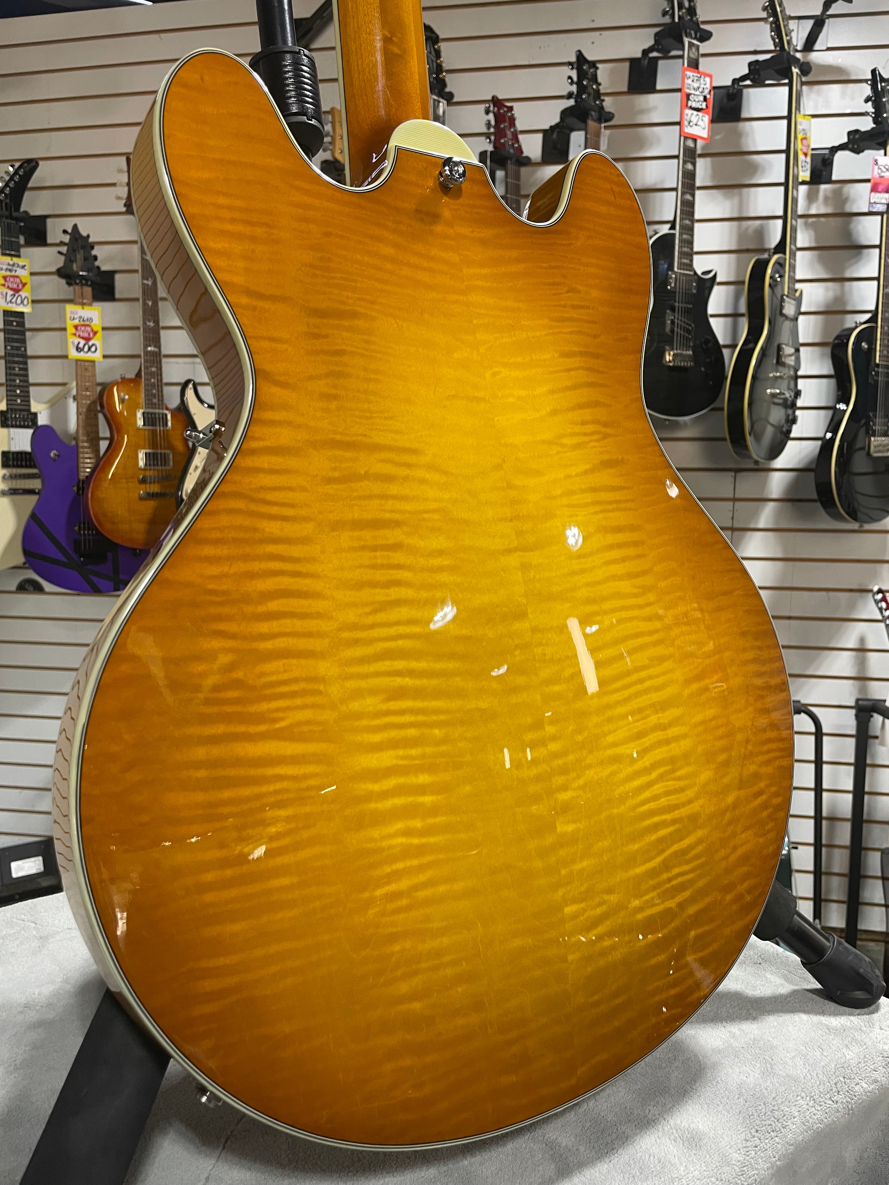 Eastman T486 Semi-Hollowbody Electric Guitar - Goldburst w/OHSC & PLEK*D #595