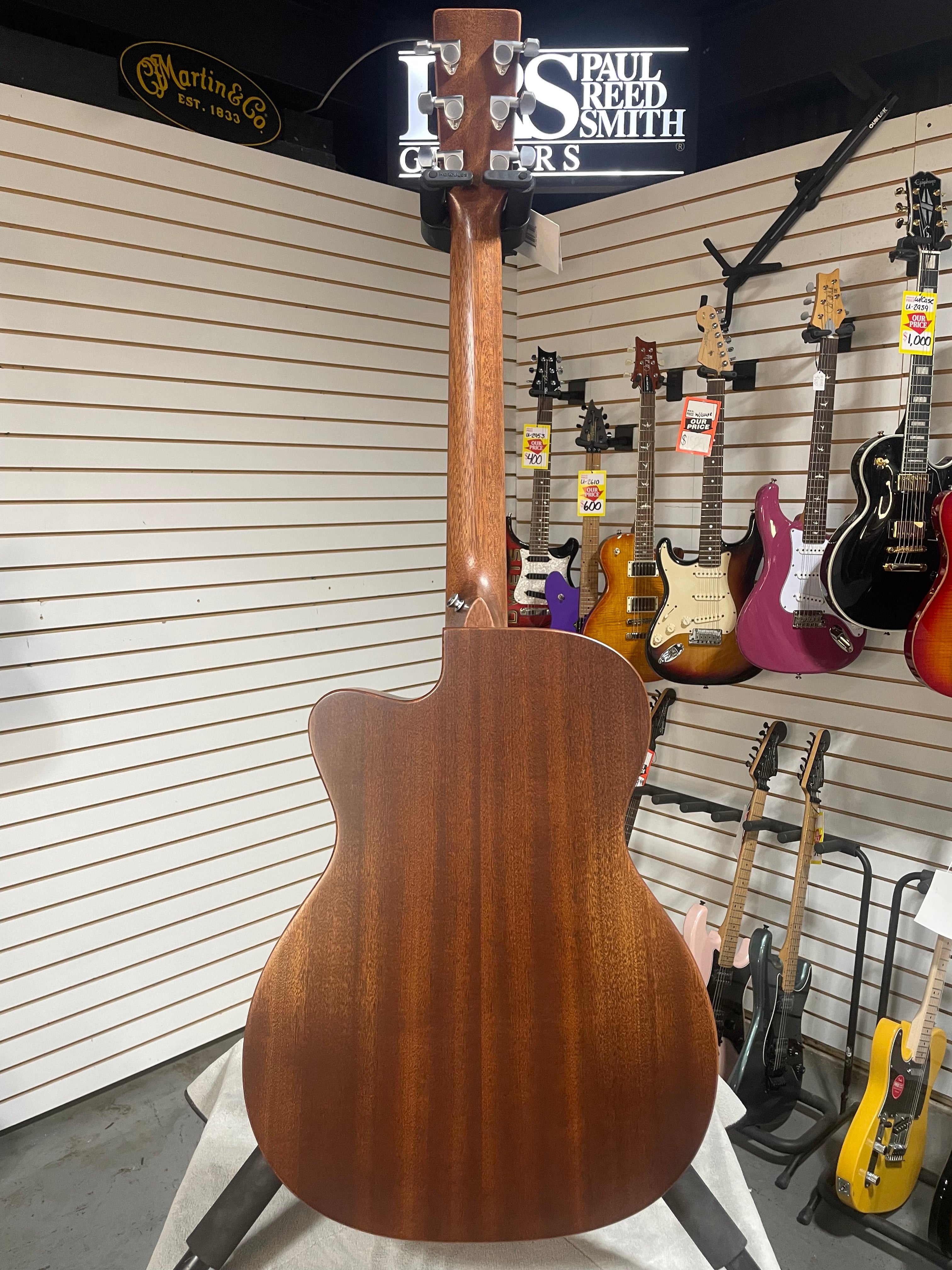 Martin 000C Jr-E StreetMaster Acoustic-electric Guitar - Dark Mahogany & PLEK*D