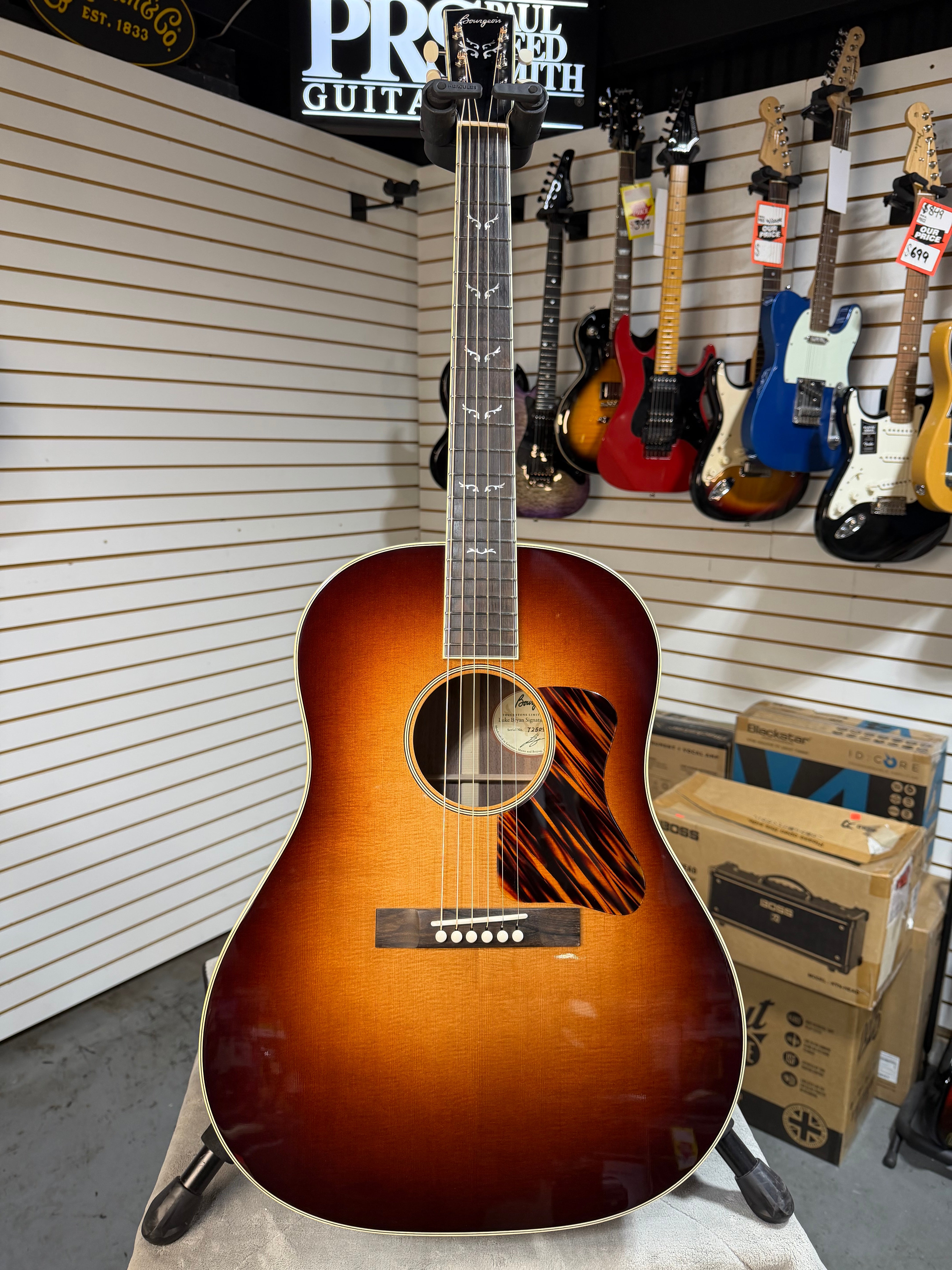 Bourgeois Luke Bryan Signature Touchstone Series Slope Shoulder Dreadnought Sunburst